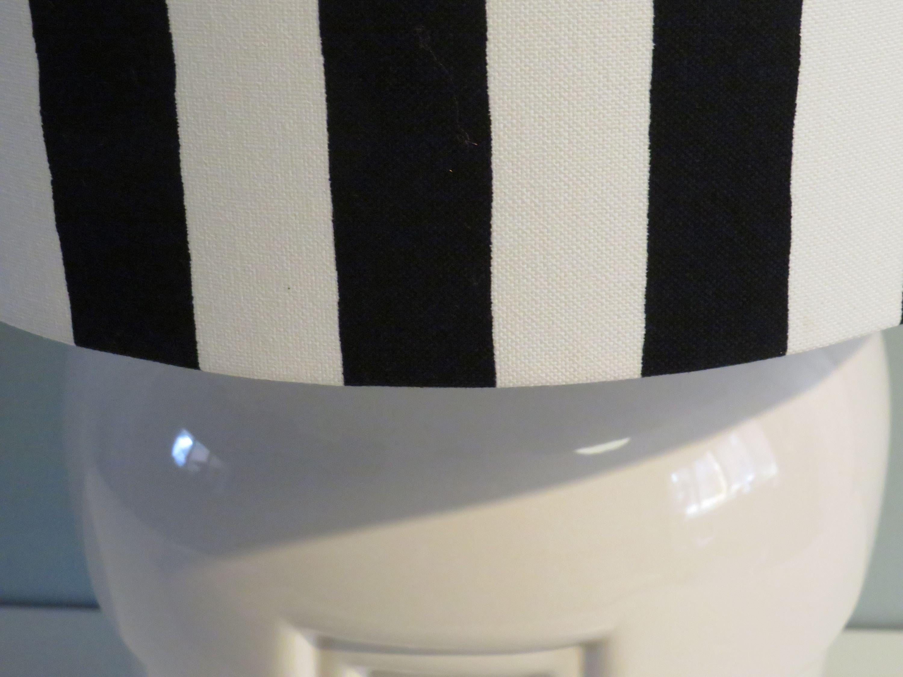 Swedish Vintage white ceramic table lamp, Memphis style with black and white lampshade For Sale