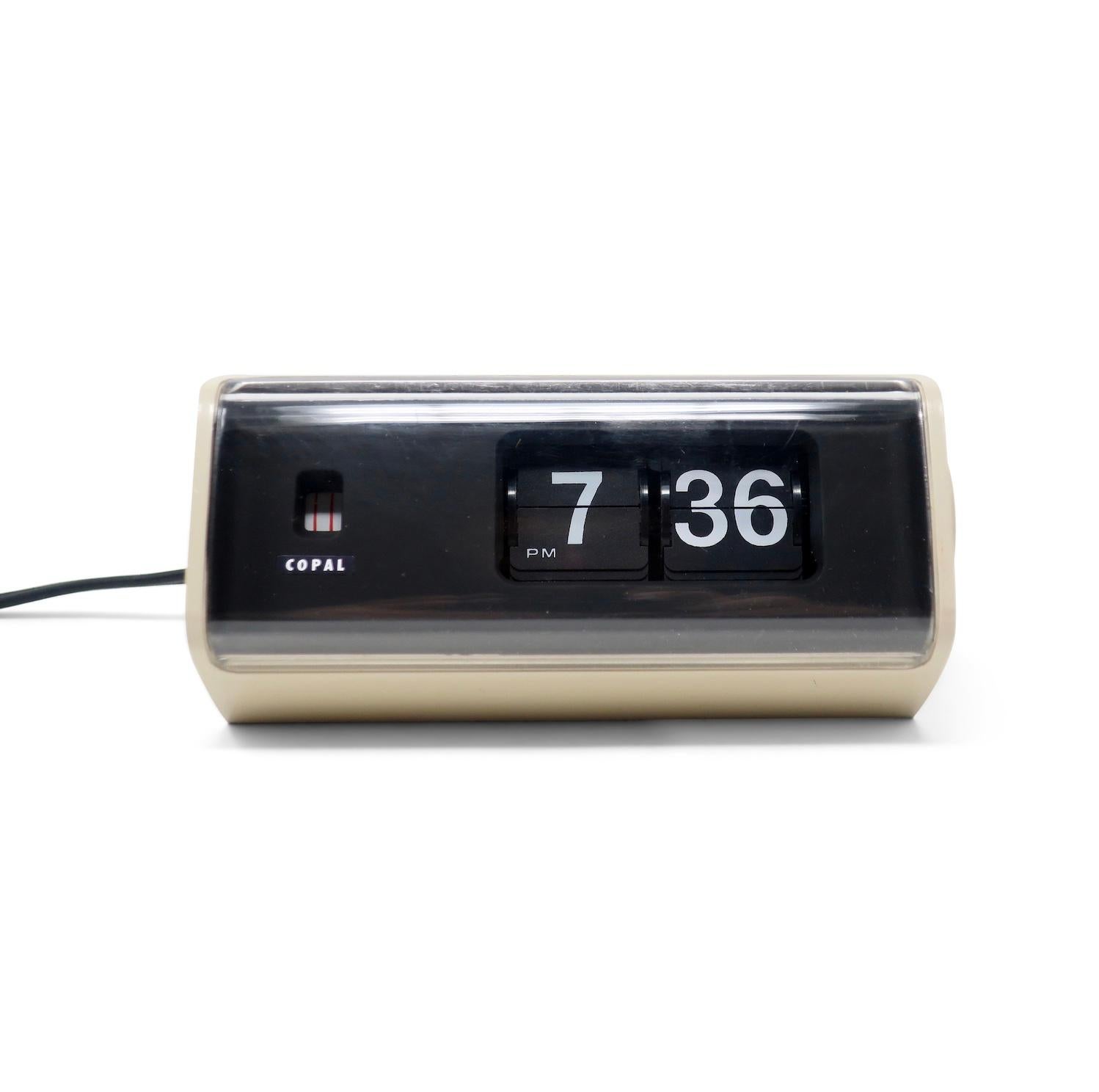 Vintage White Copal Model 222 Flip Clock For Sale at 1stDibs