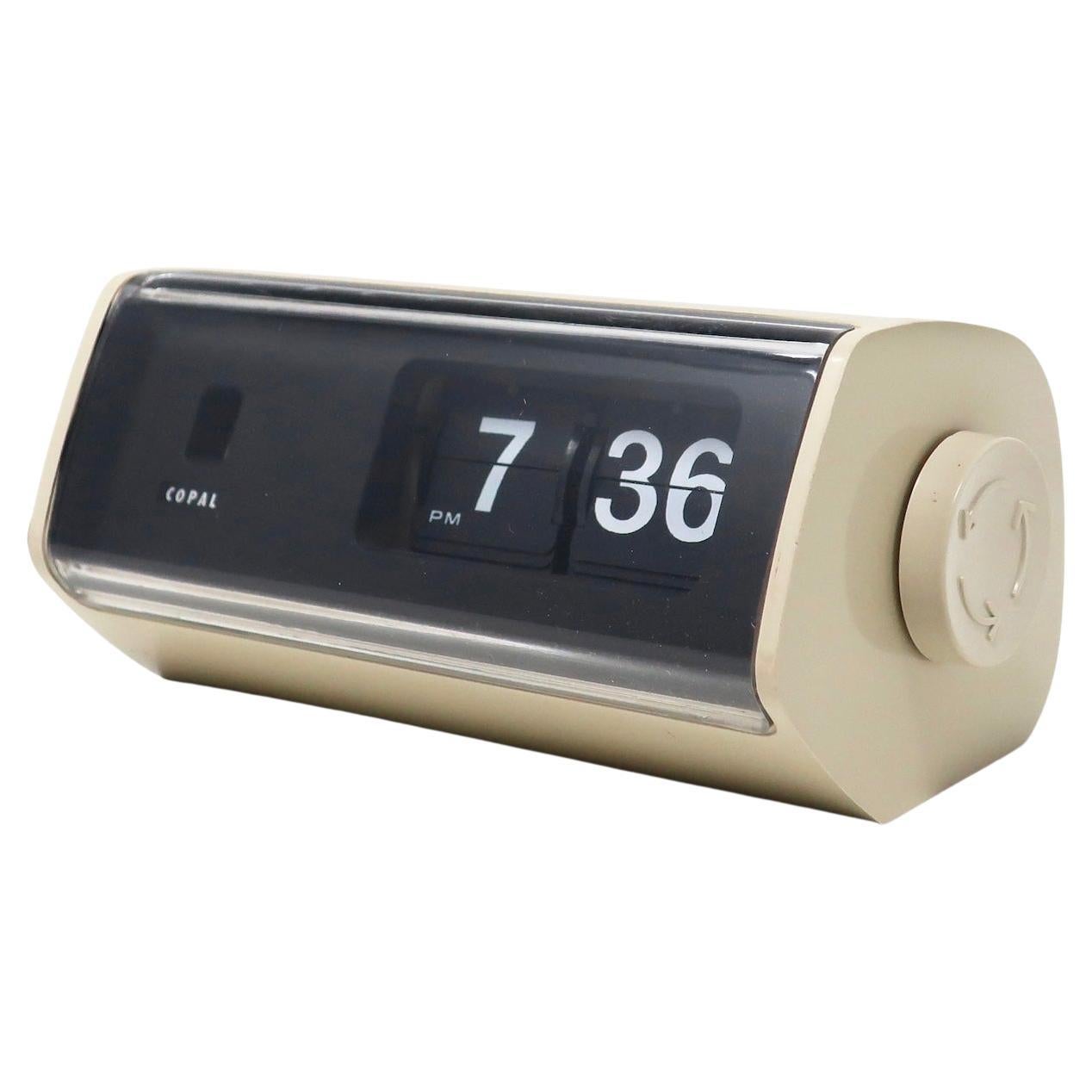 Vintage White Copal Model 222 Flip Clock For Sale at 1stDibs