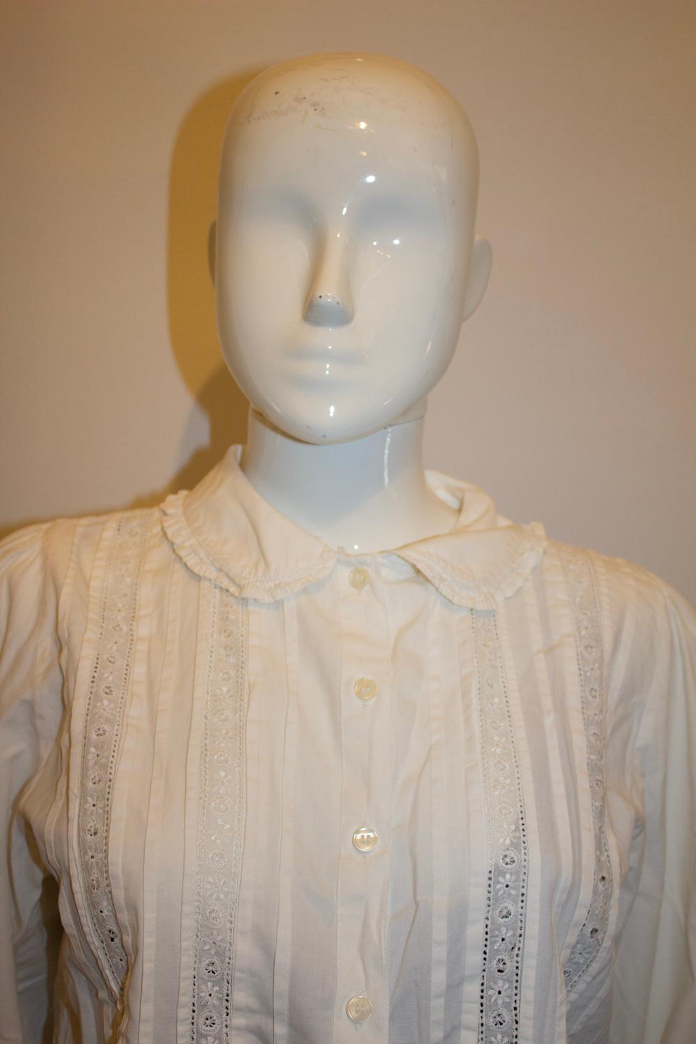 da uomo o donna Camicetta vintage in cotone bianco di Nightingale Ltd in vendita