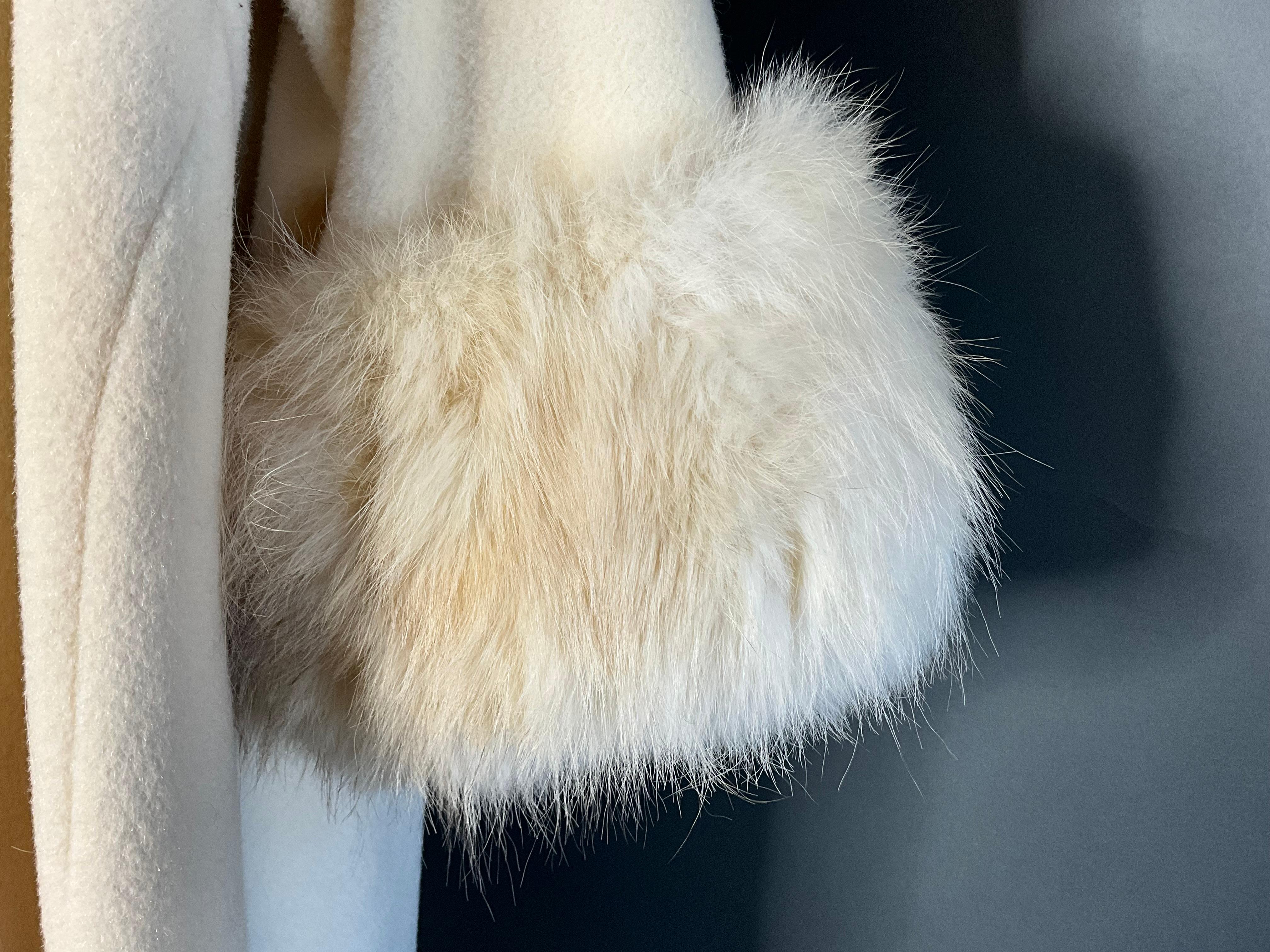 Vintage White Cuddle Coat with Fur Detail For Sale 4