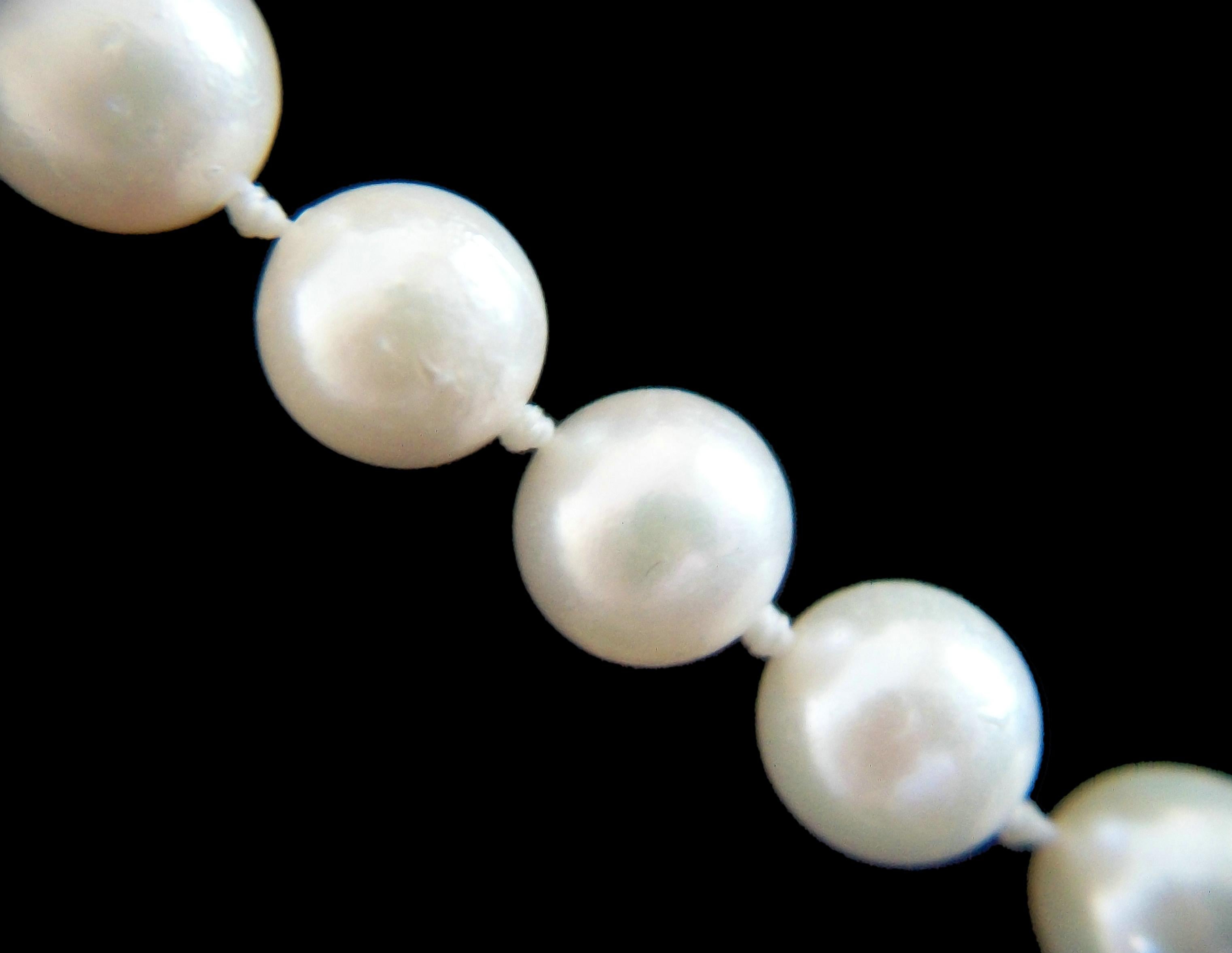 Round Cut Vintage White Cultured Pearl Necklace, 14K Gold Clasp, Circa 1980's