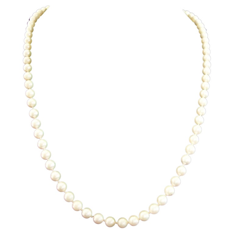 Vintage White Cultured Pearl Necklace, 14K Gold Clasp, Circa 1980's For Sale