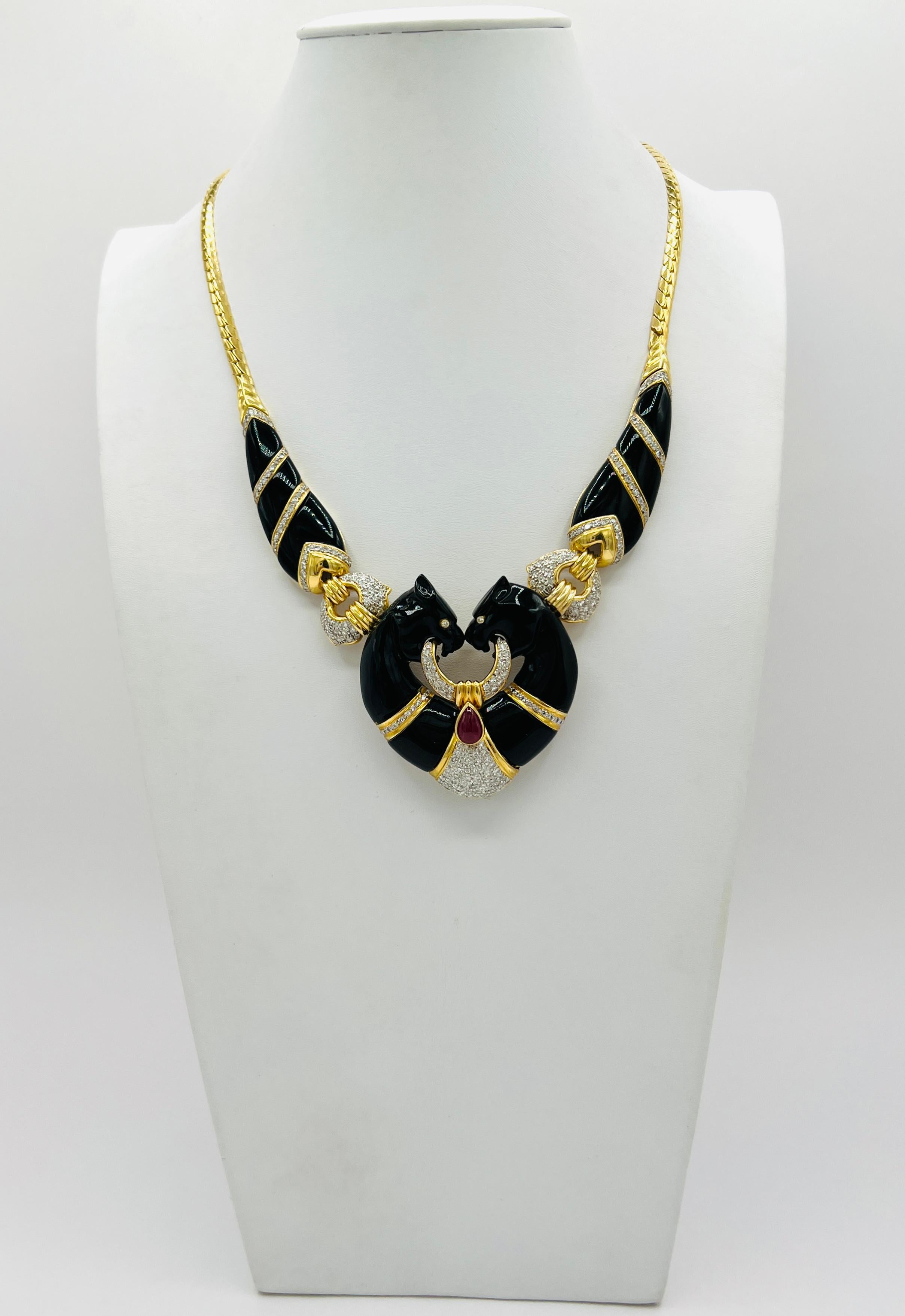 Women's or Men's Vintage White Diamond and Onyx Panther Necklace in 18K Yellow Gold