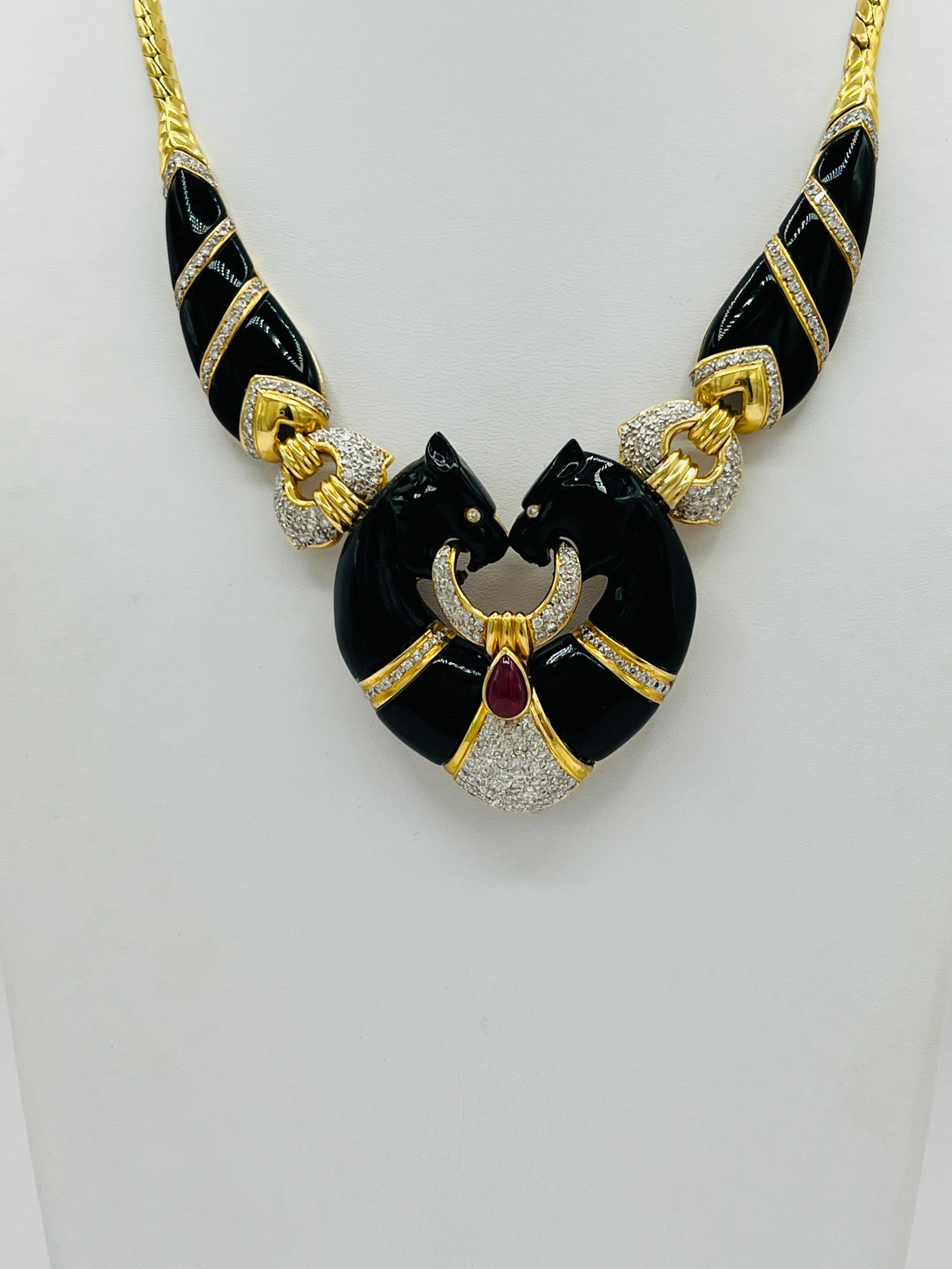 Vintage White Diamond and Onyx Panther Necklace in 18K Yellow Gold 1
