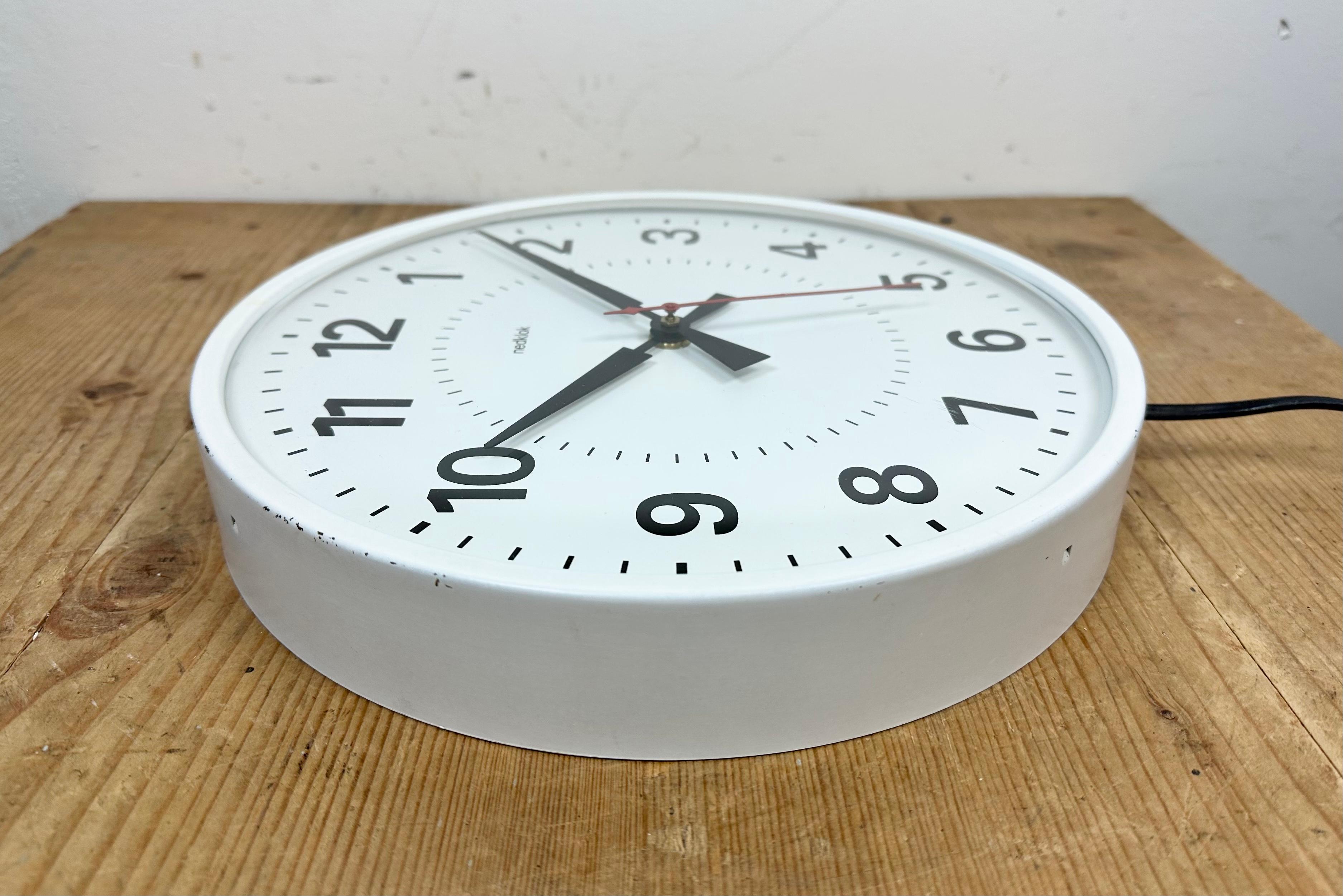 Vintage White Electric Station Wall Clock from Nedklok, 1970s For Sale 4