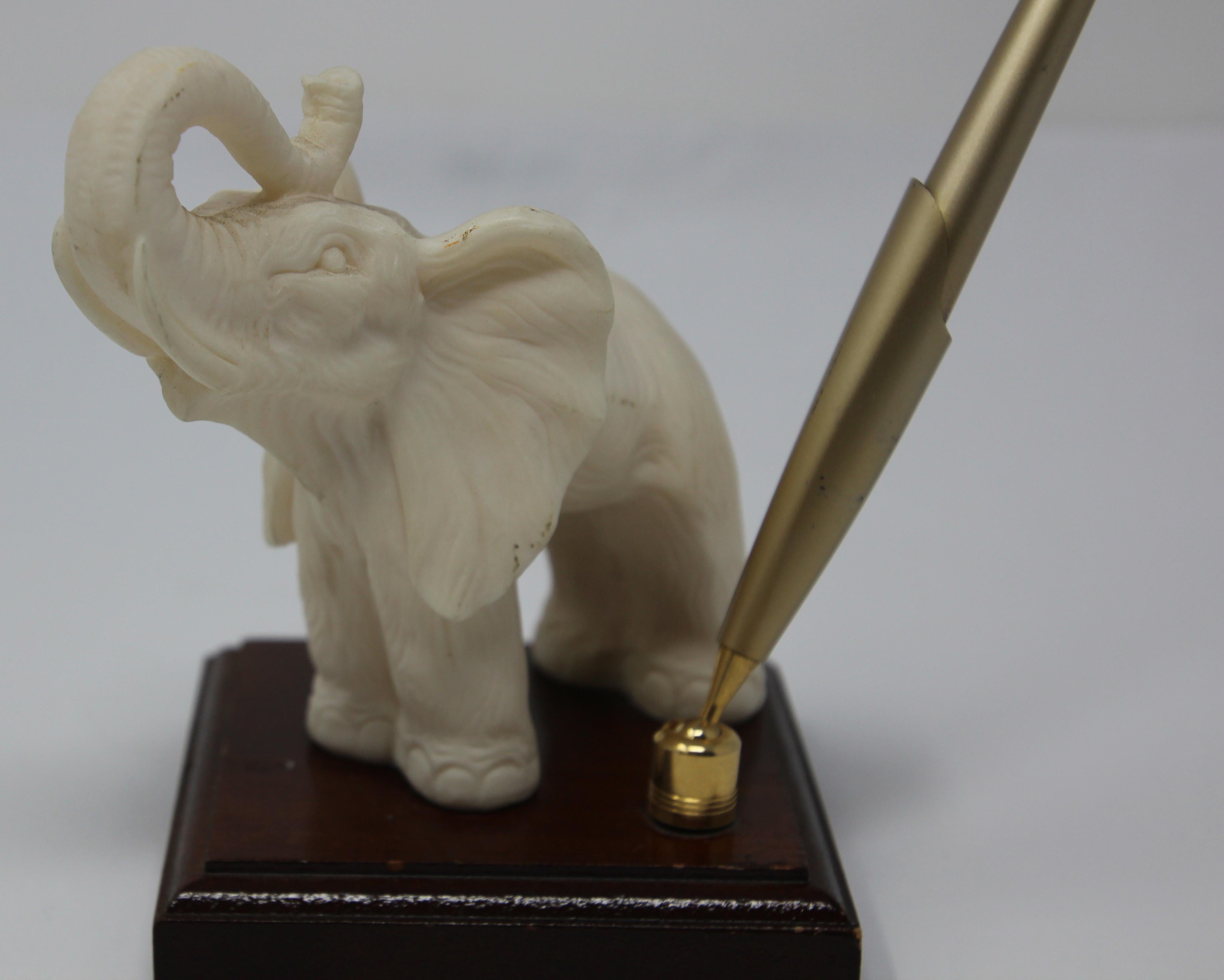 Vintage White Elephant Sculpture Pen Holder, Jaipur, Rajasthan India For Sale 2