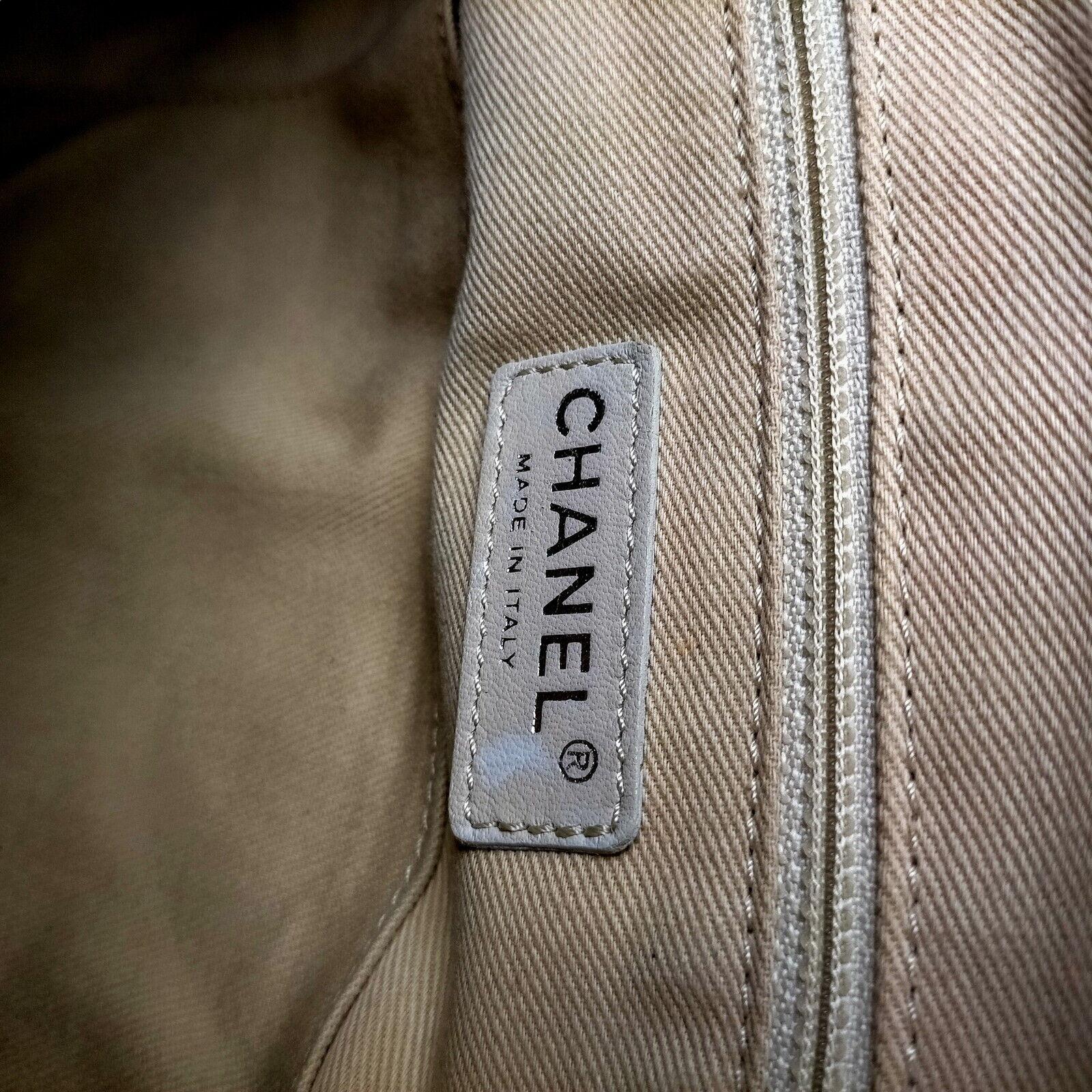 Chanel sac à bandoulière/poignée Jumbo extensible blanc vintage avec argent argenté Pour femmes en vente