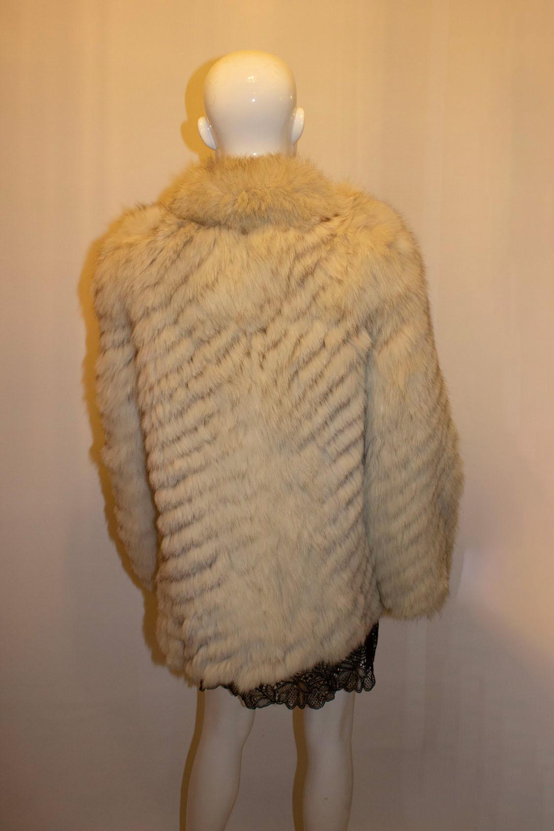 Vintage White Fox Fur Jacket In Good Condition For Sale In London, GB