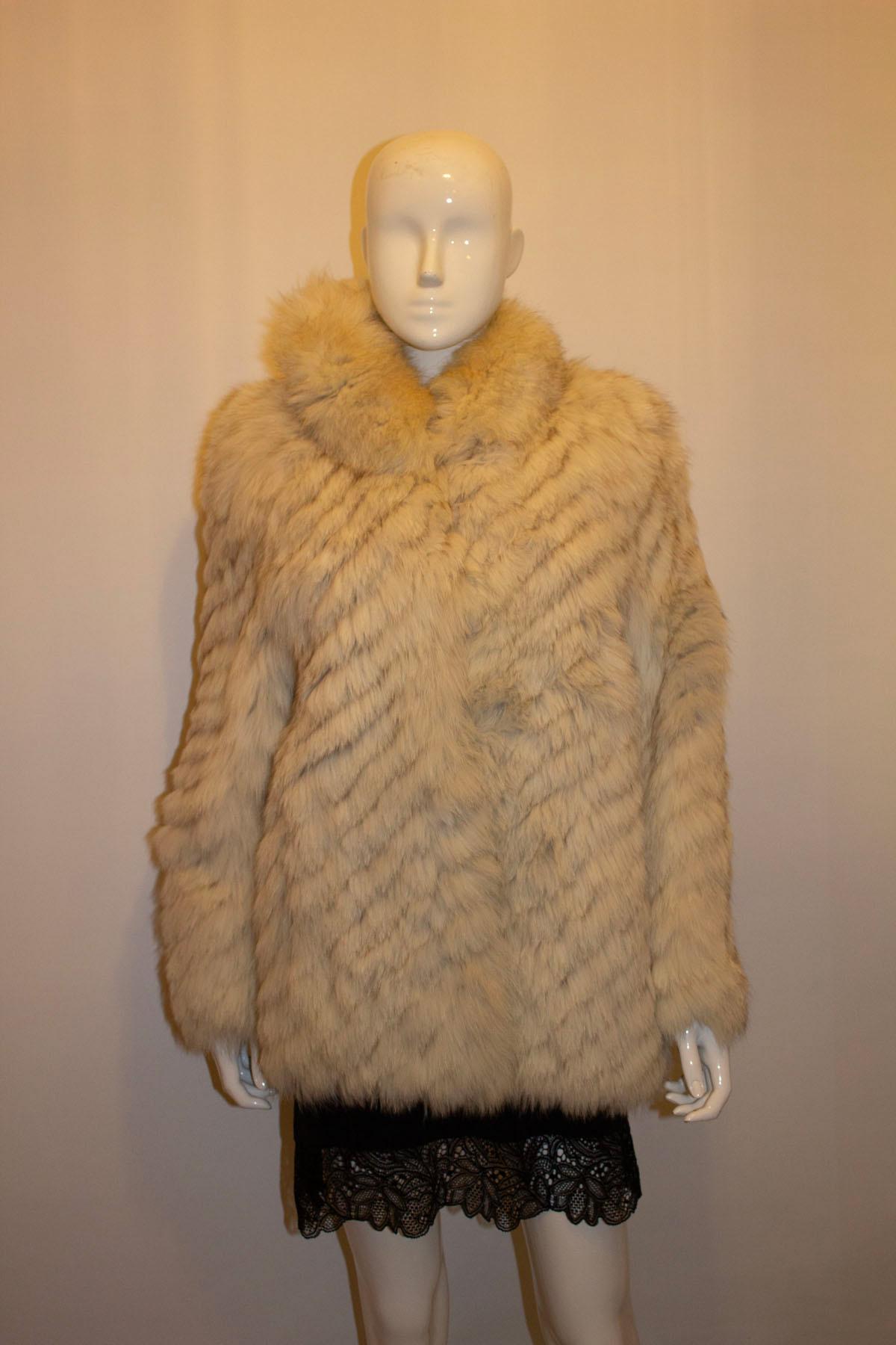 Women's or Men's Vintage White Fox Fur Jacket For Sale