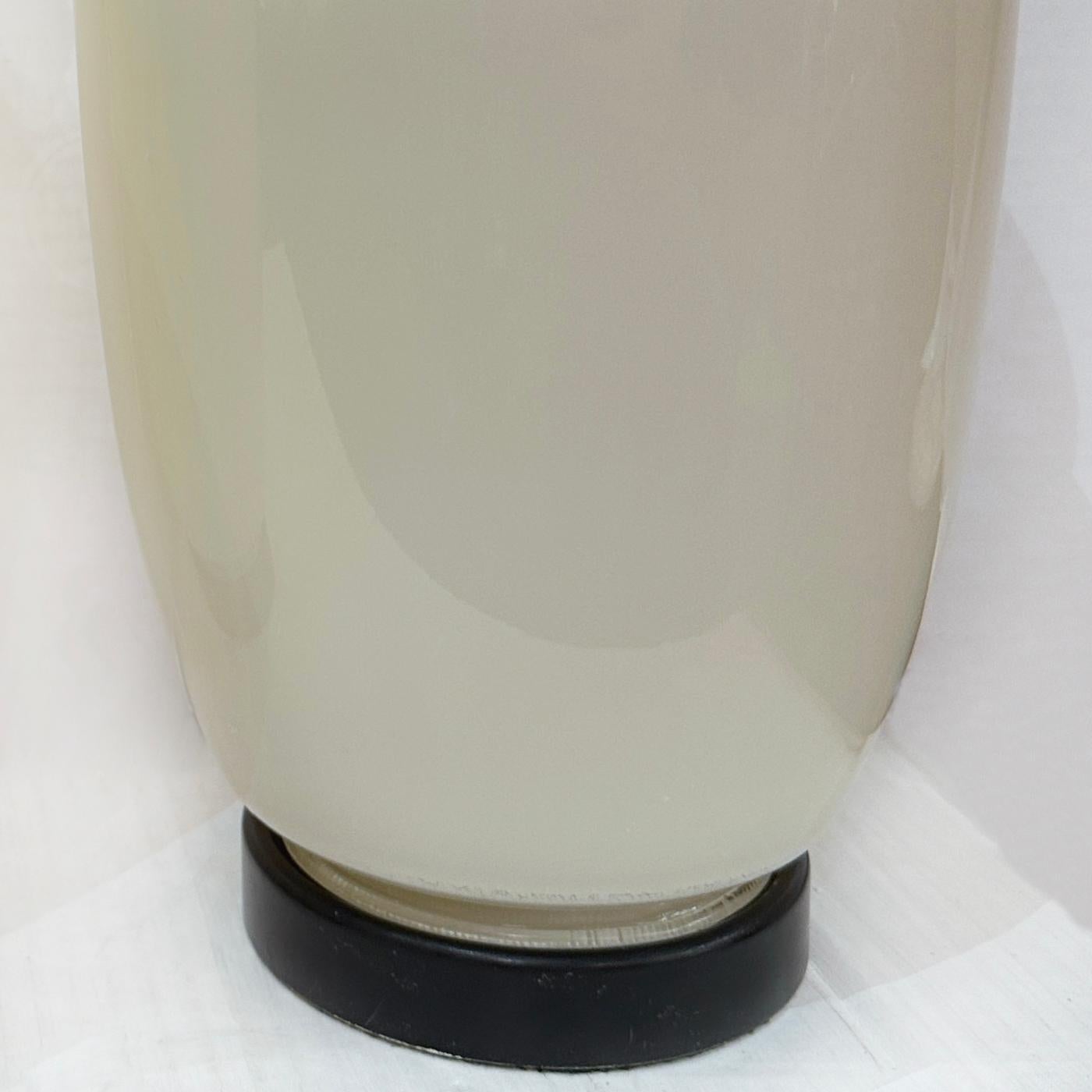 Lámparas vintage de cristal blanco en Bueno estado para la venta en New York, NY