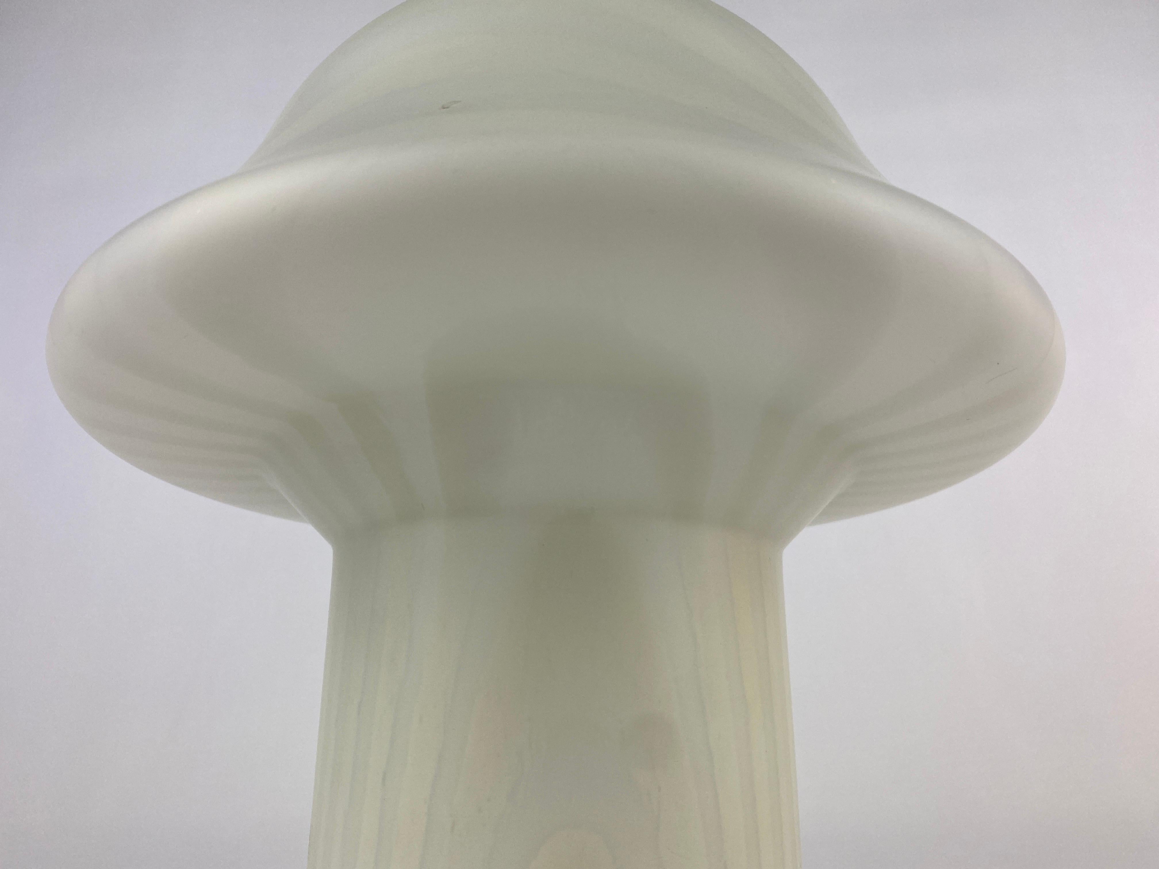 1 of 4 Vintage White Glass Peill and Putzler Mushroom Table Lamp 1970 For Sale 6