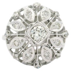 Bague cocktail vintage en or blanc avec grand diamant taille ancienne de 0,56 carat