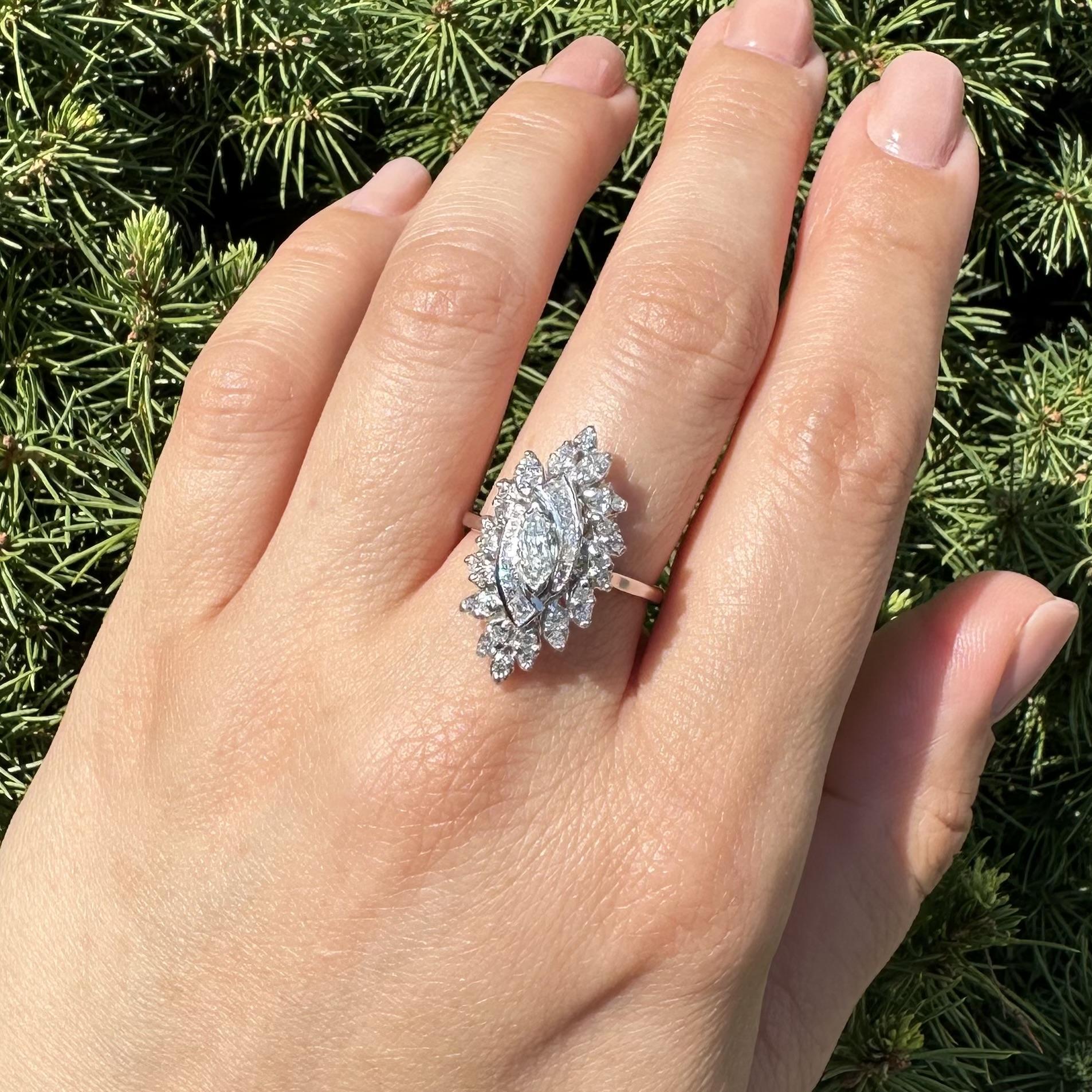 Vintage Weißgold 0,70ctw Diamant lange Marquise Navette Cocktail Erklärung Ring im Angebot 5