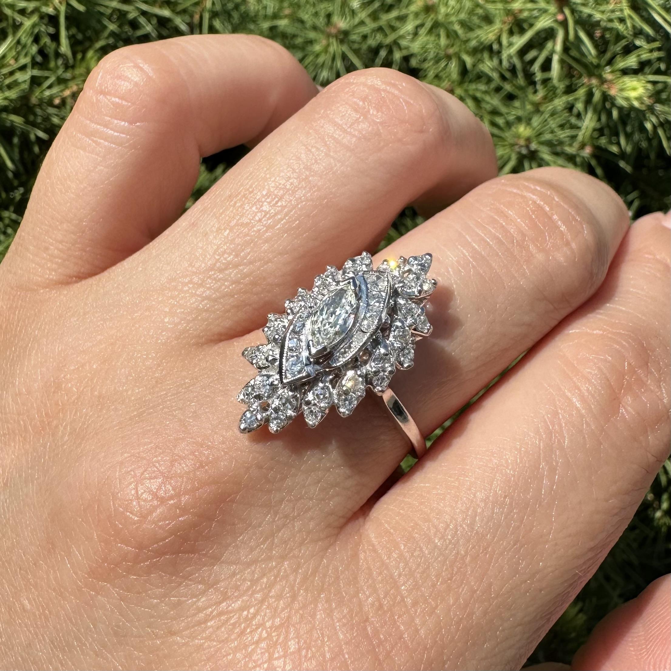 Vintage Weißgold 0,70ctw Diamant lange Marquise Navette Cocktail Erklärung Ring im Angebot 6