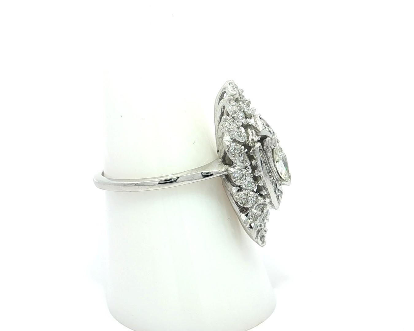 Vintage Weißgold 0,70ctw Diamant lange Marquise Navette Cocktail Erklärung Ring (Marquiseschliff) im Angebot