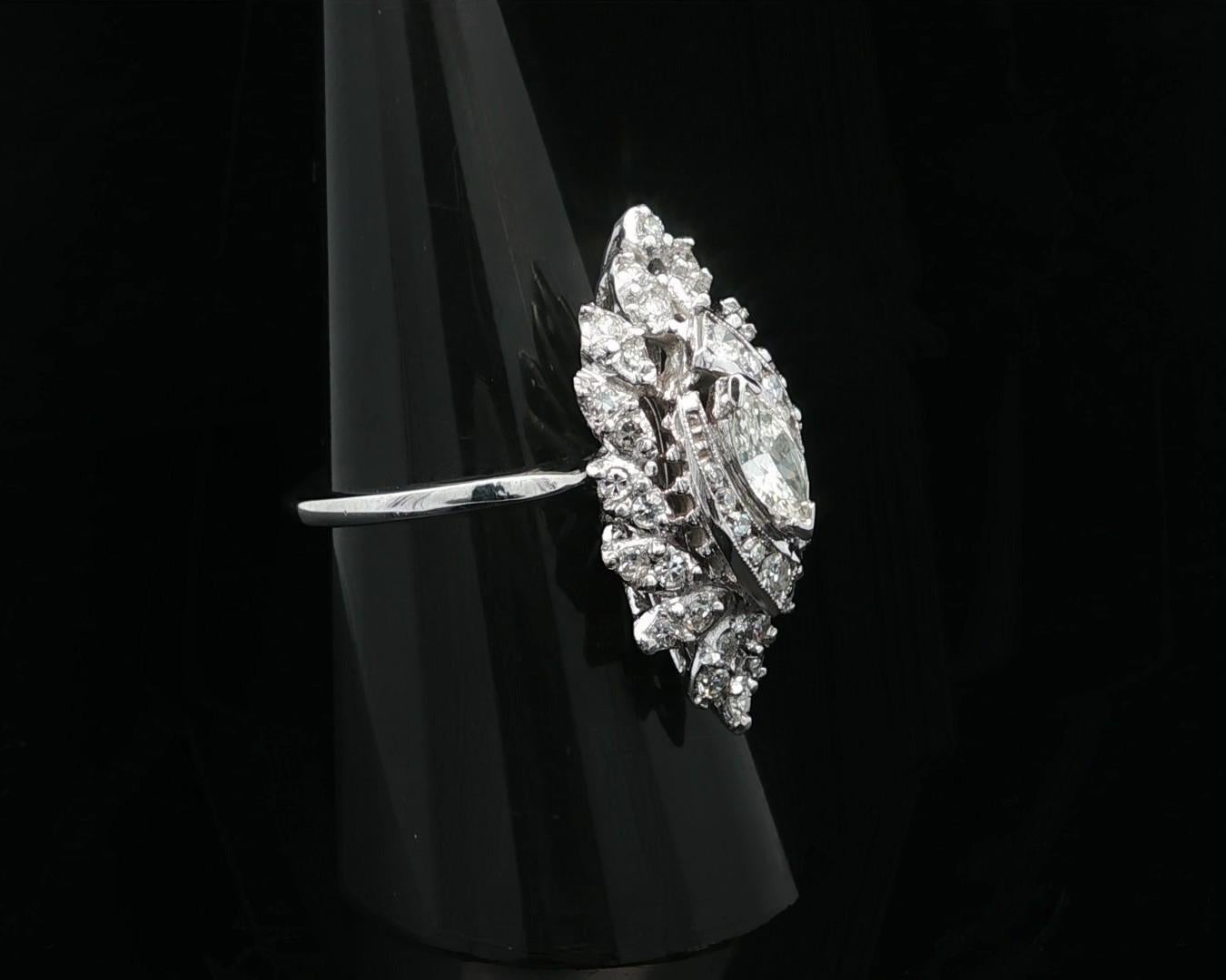 Vintage Weißgold 0,70ctw Diamant lange Marquise Navette Cocktail Erklärung Ring im Angebot 2