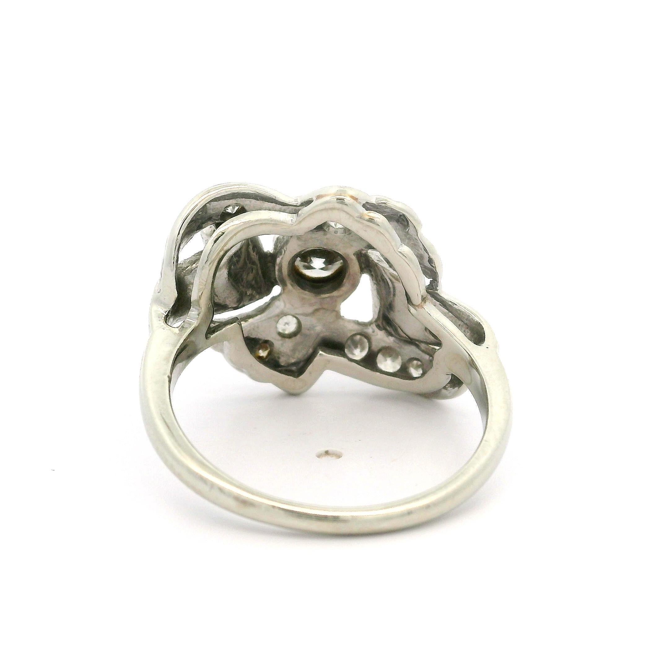 Vintage White Gold 0.85ctw Diamond Bow Style Textured Ribbon Cocktail Ring For Sale 5