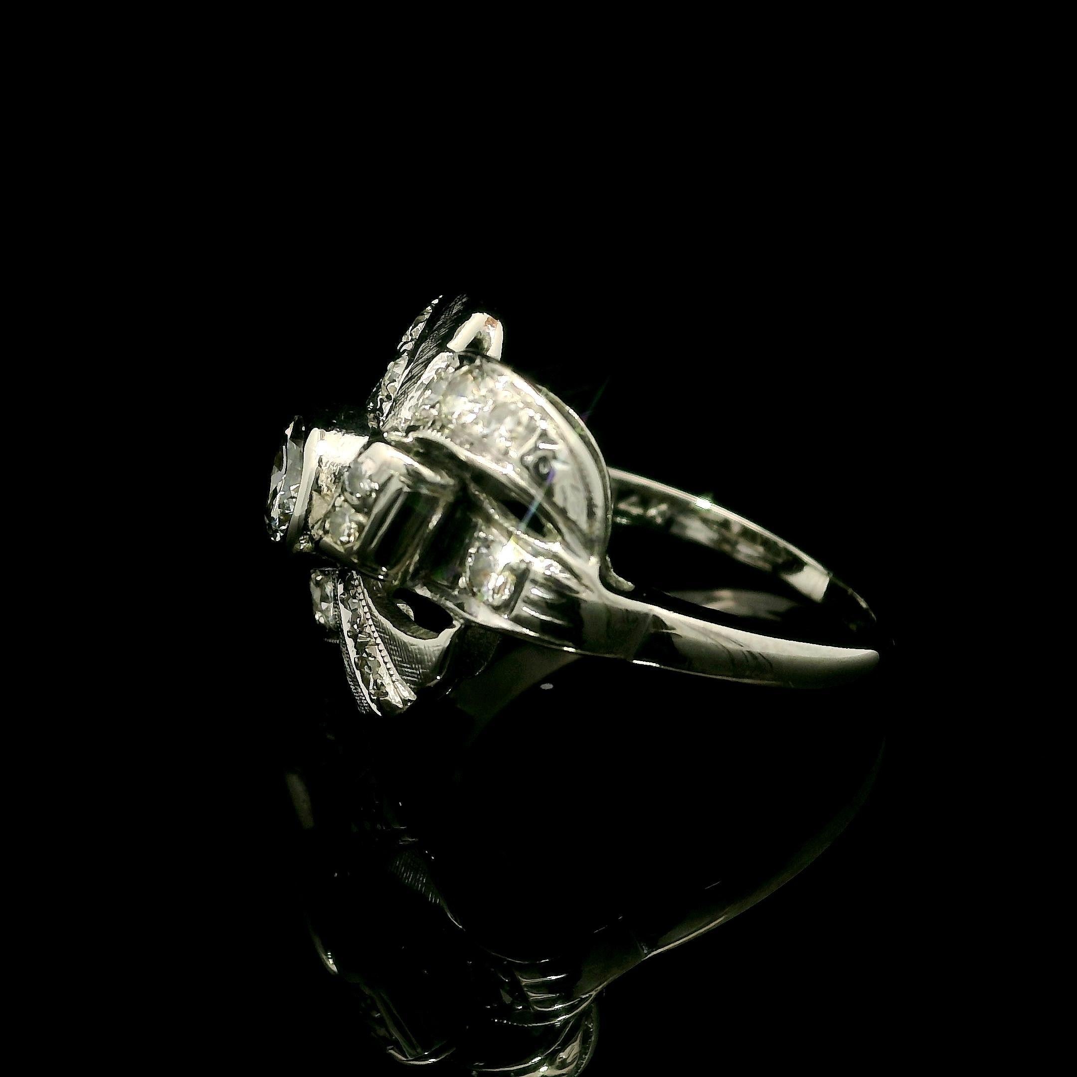 Vintage White Gold 0.85ctw Diamond Bow Style Textured Ribbon Cocktail Ring In Good Condition For Sale In Montclair, NJ