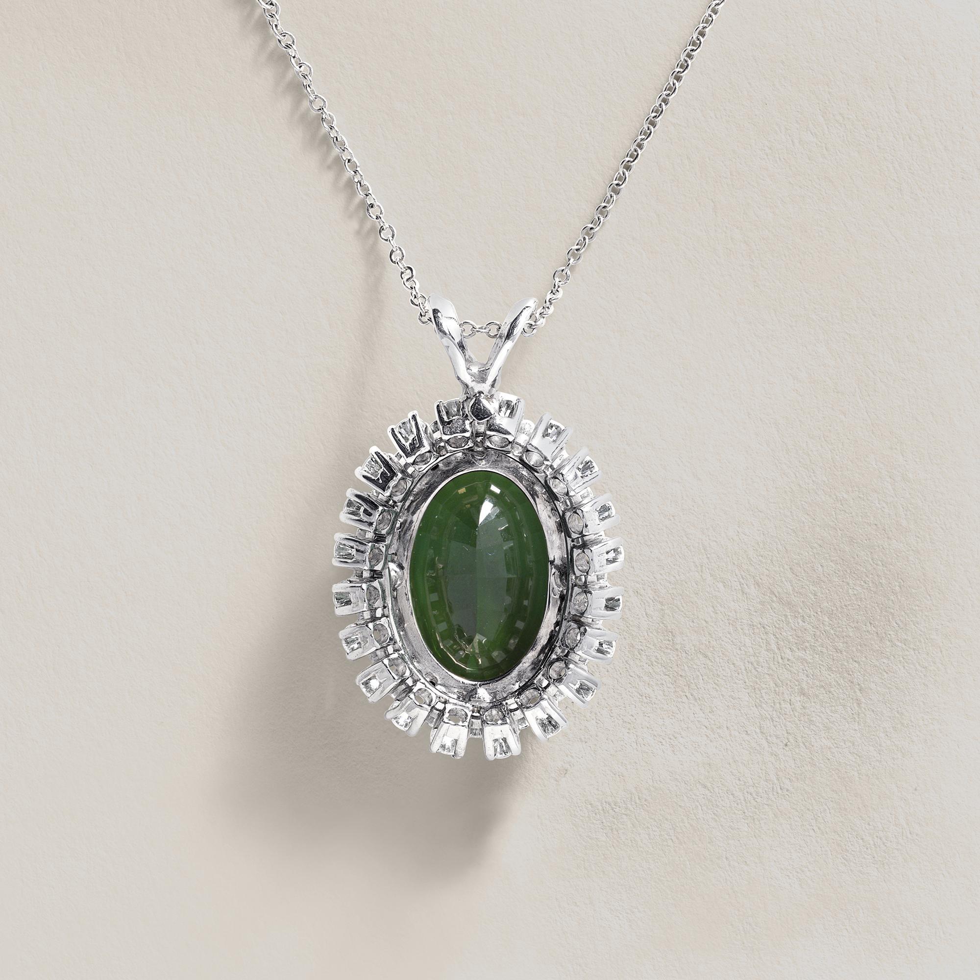 Vintage Byene & Greene Greene 15 Carta Tourmaline verte et diamant Collier à double halo Excellent état - En vente à Los Angeles, CA