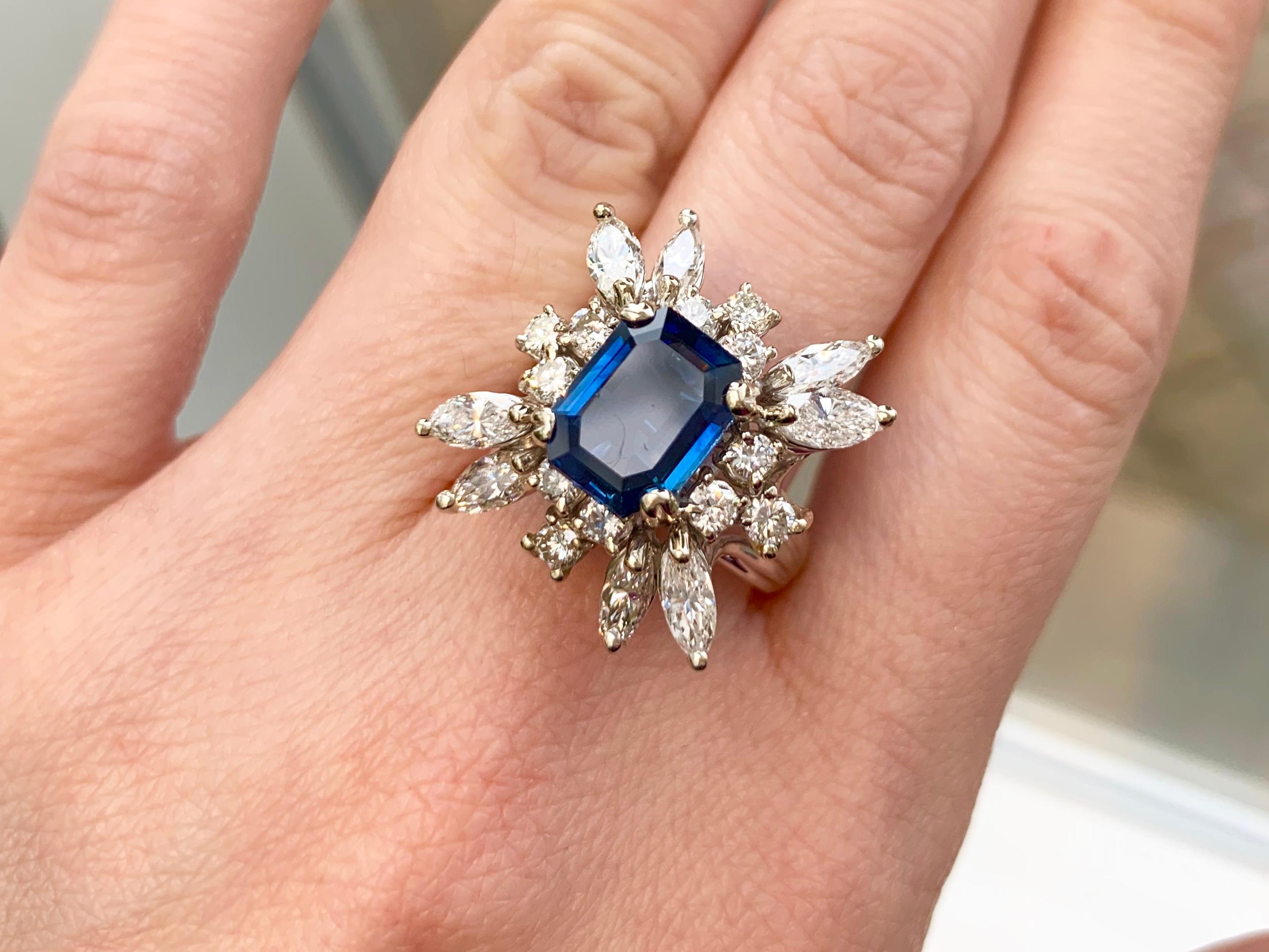 Vintage White Gold 2.80 Carat Sapphire and Diamond Cocktail Ring For Sale 3