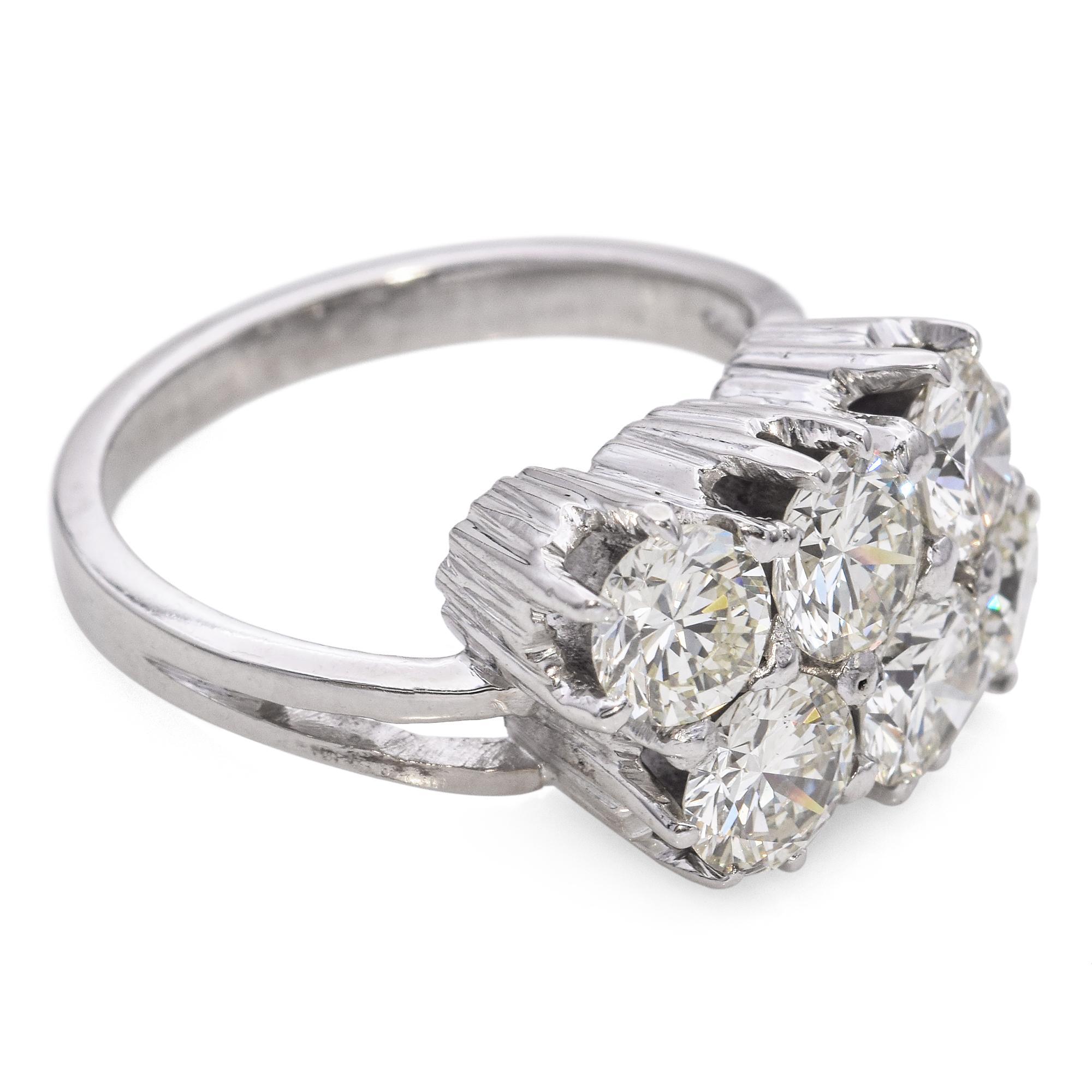 Vintage White Gold 2.9 tcw Diamond Cluster Ring For Sale 1