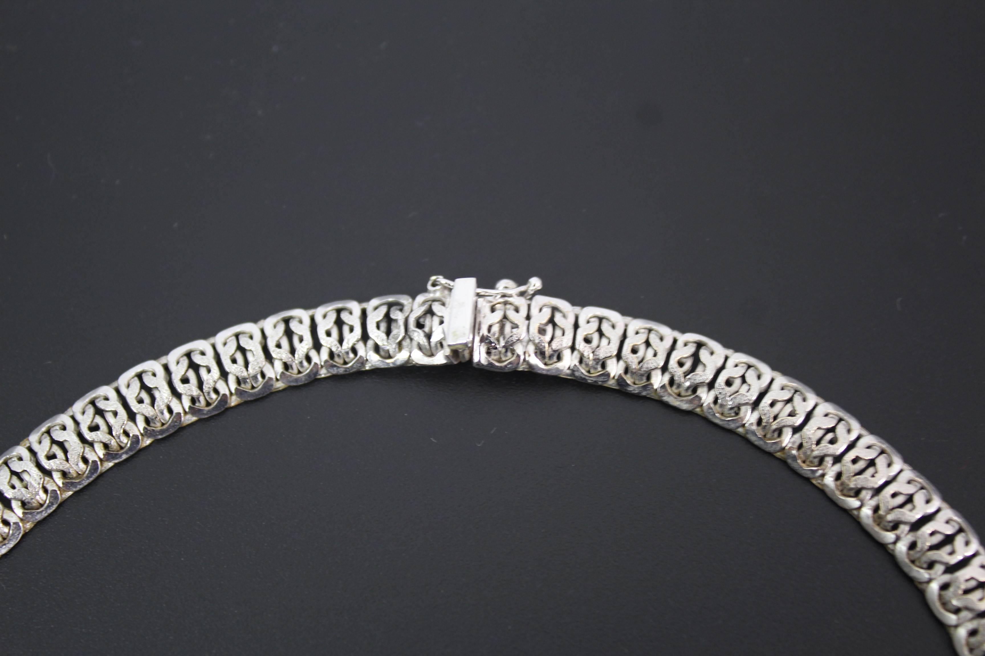 Vintage White Gold and Diamonds Necklace In Good Condition For Sale In Paris, FR