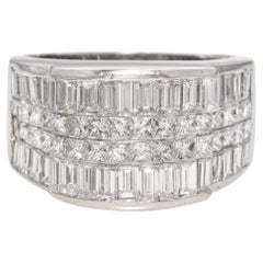 Bague à large bande en or blanc vintage avec diamants baguettes et princesses