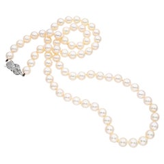Vintage White Gold Diamond Clasp Pearl Necklace