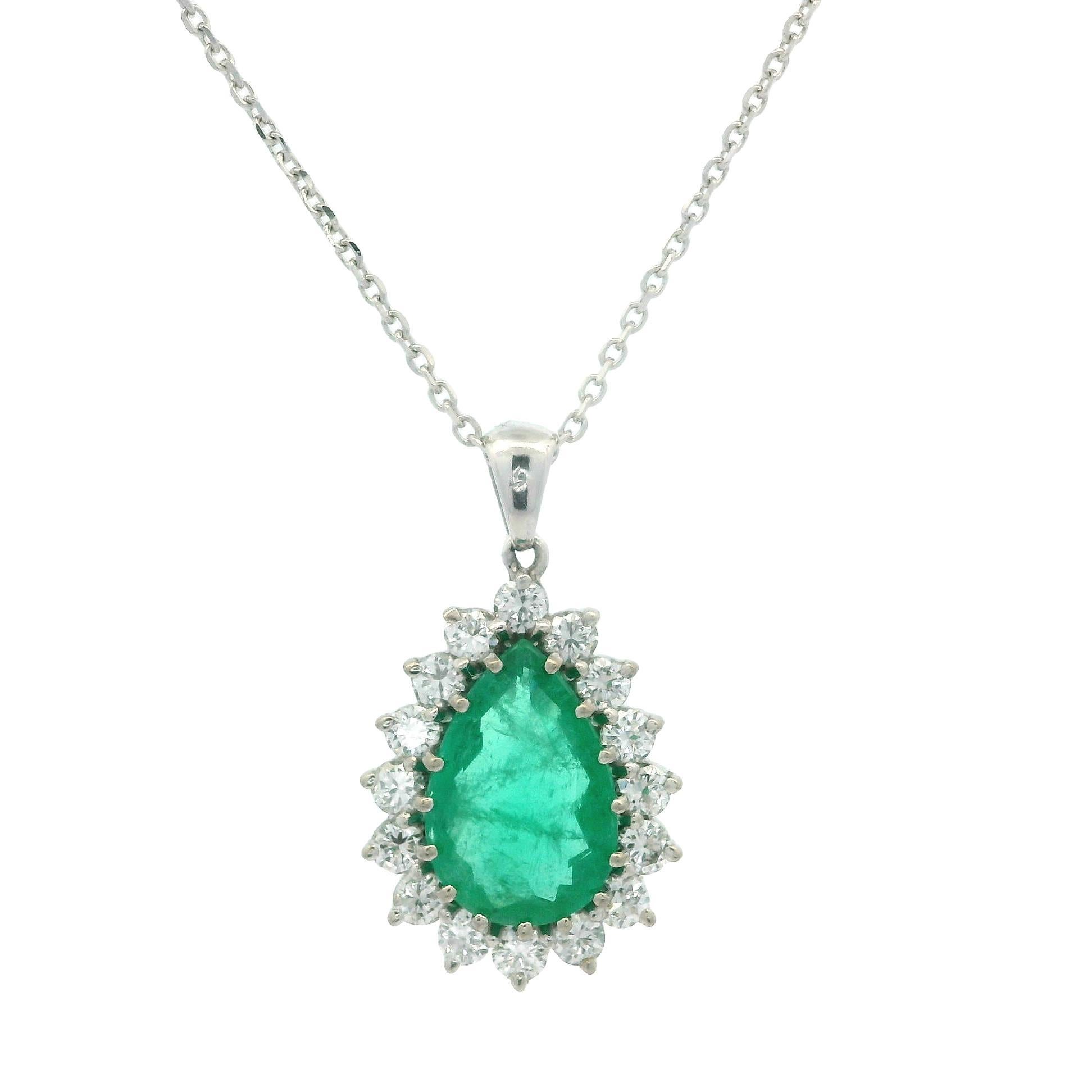 Vintage White Gold GIA 2.45ctw Pear Emerald w/ Diamond Halo Pendant Necklace For Sale 6