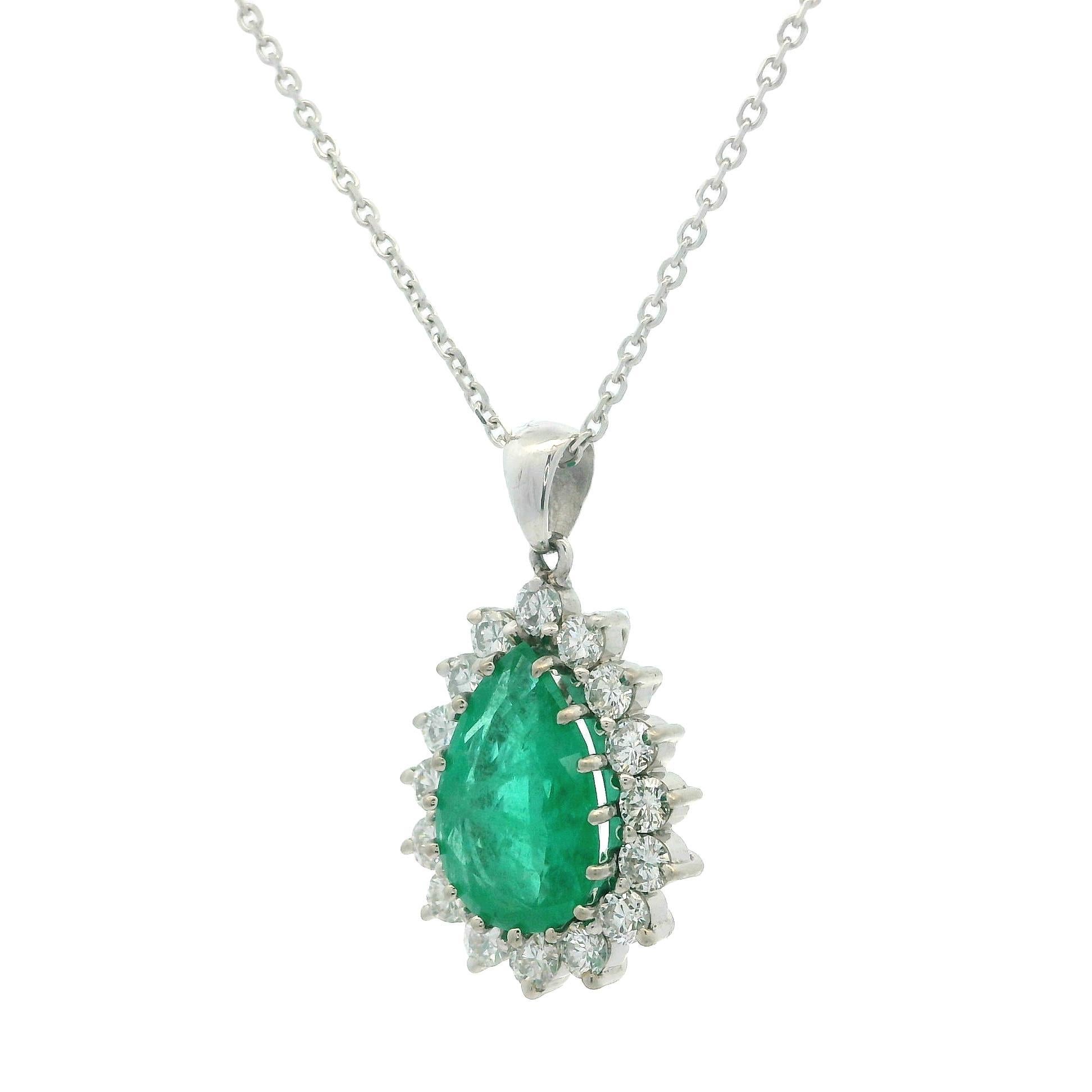 Vintage White Gold GIA 2.45ctw Pear Emerald w/ Diamond Halo Pendant Necklace For Sale 8