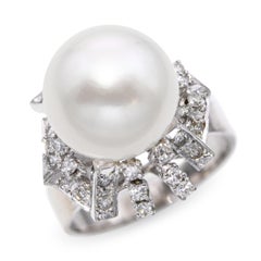 Vintage White Gold Silver Alloy Pearl and Diamond Ring