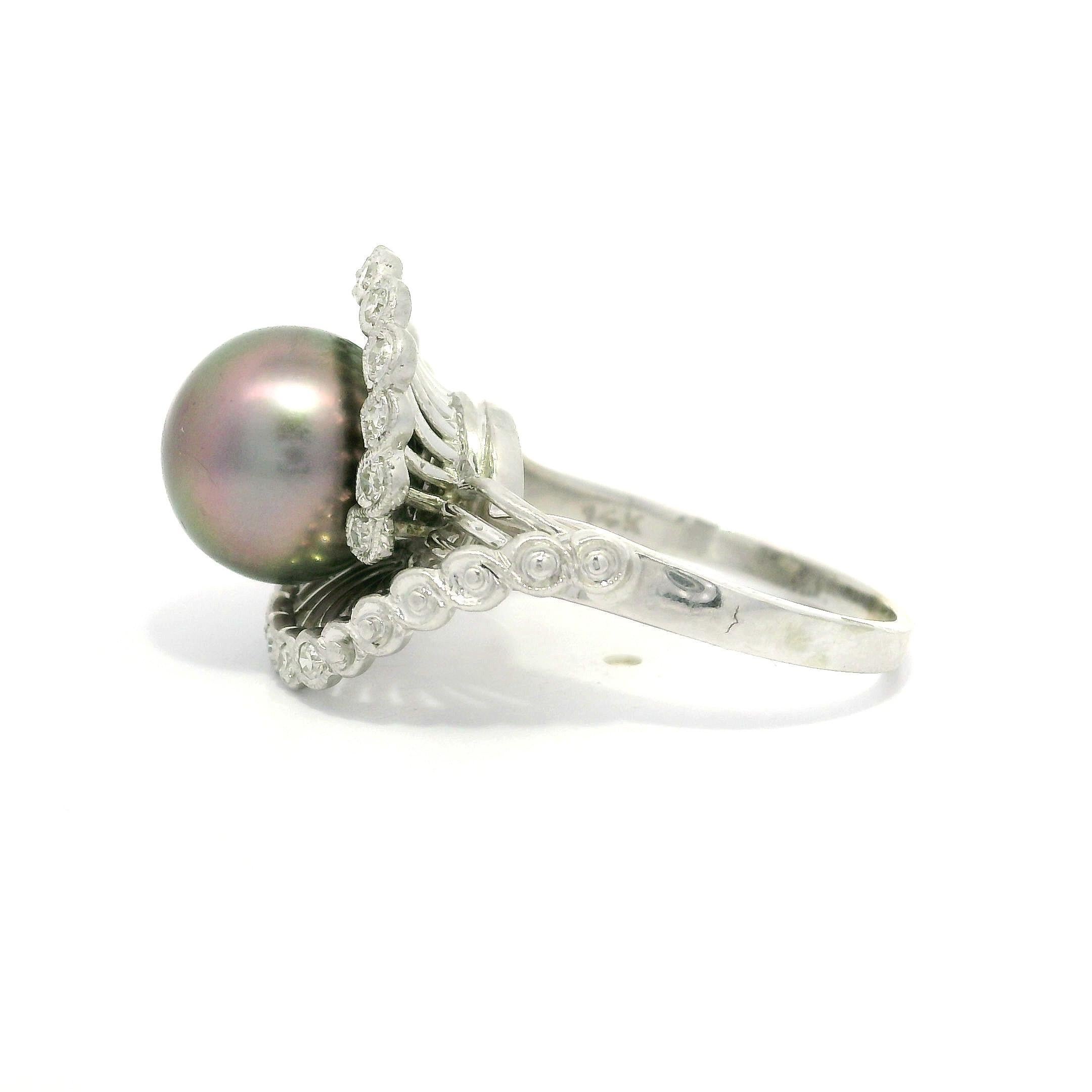 Anello da cocktail con perle di Tahiti e diamanti bianchi in oro bianco vintage in vendita 2