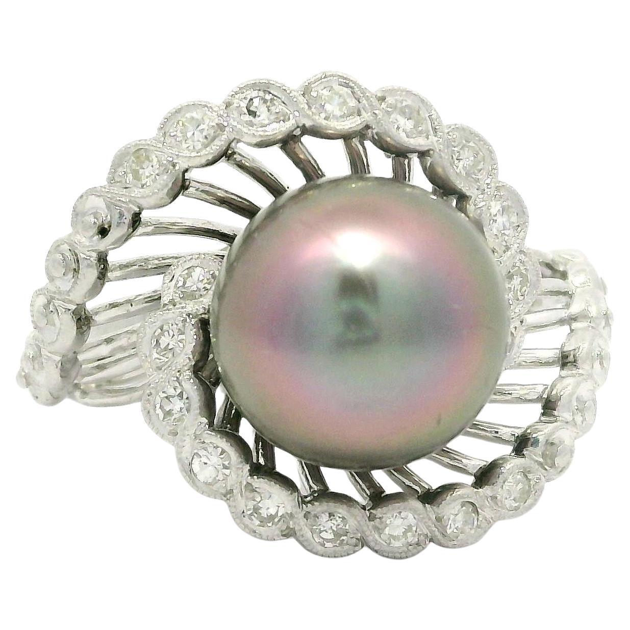 Anello da cocktail con perle di Tahiti e diamanti bianchi in oro bianco vintage in vendita