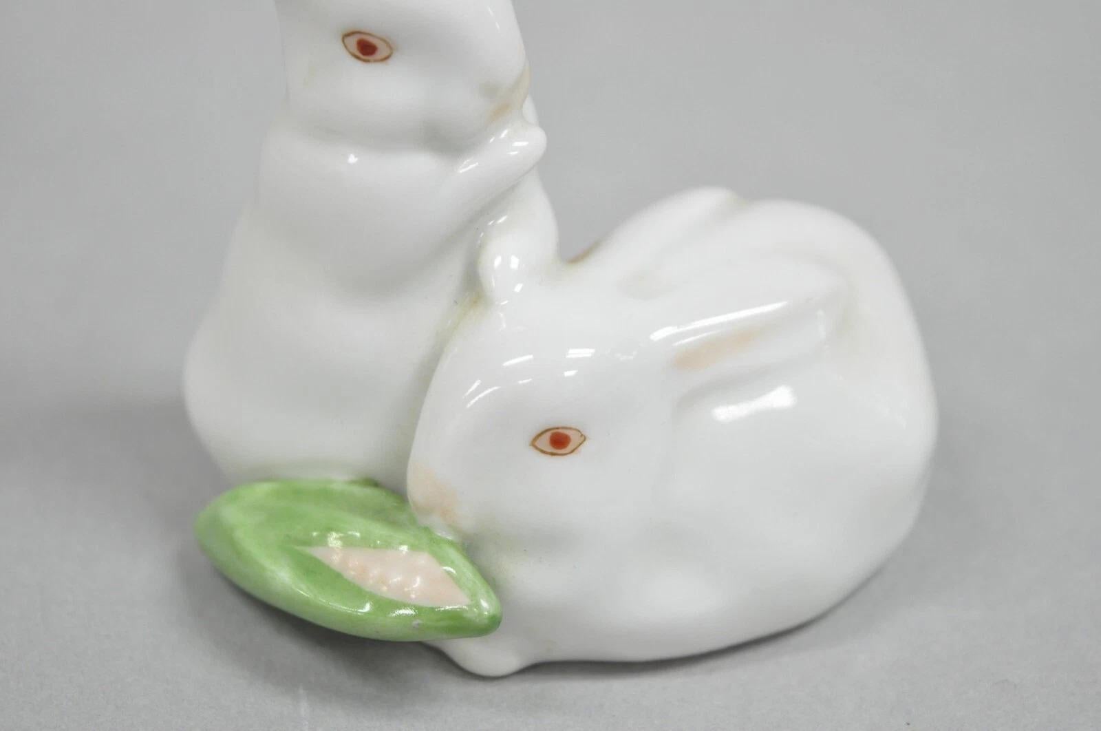 Unknown Vintage White Herend Porcelain 5326 Bunny Rabbits Eating Corn Figurine For Sale