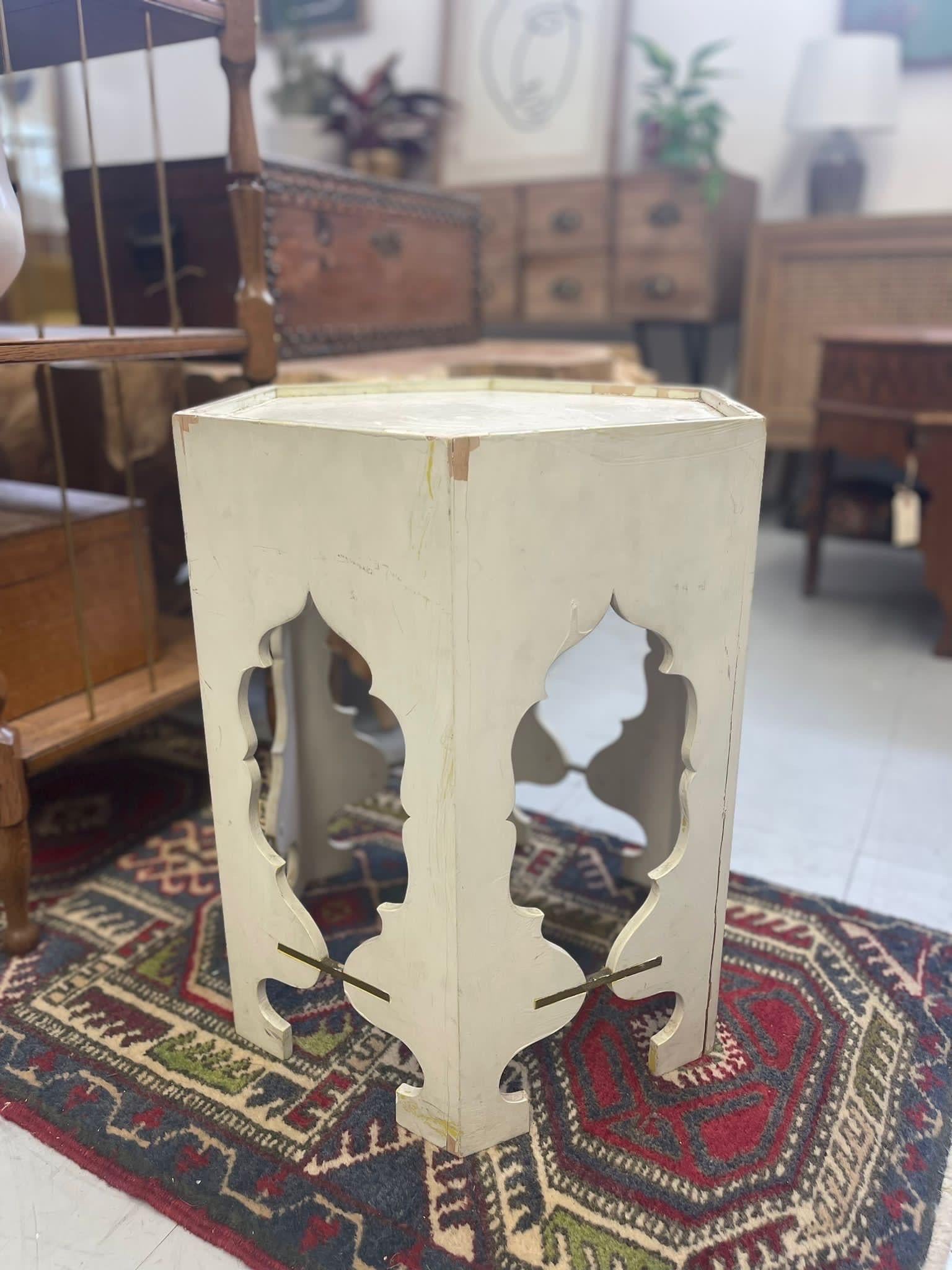 Late 20th Century Vintage White Hexagonal Side Accent Table For Sale
