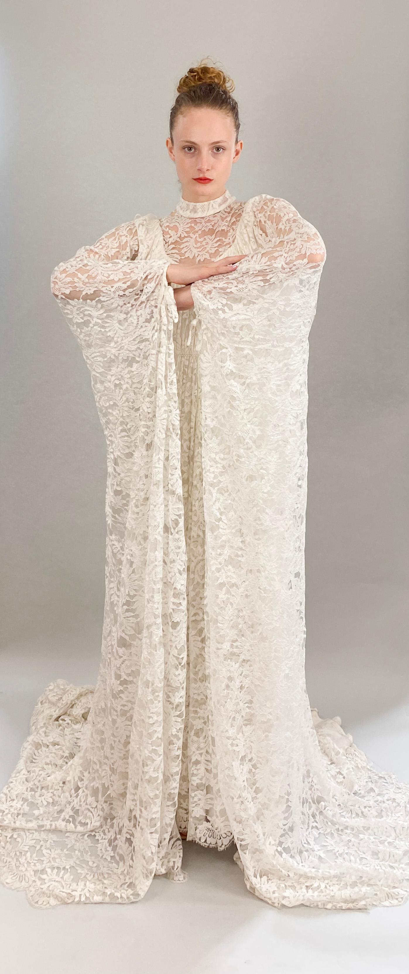 Vintage White Lace Bridal Gown with Batwing Sleeves & Train In Good Condition For Sale In Los Angeles, CA