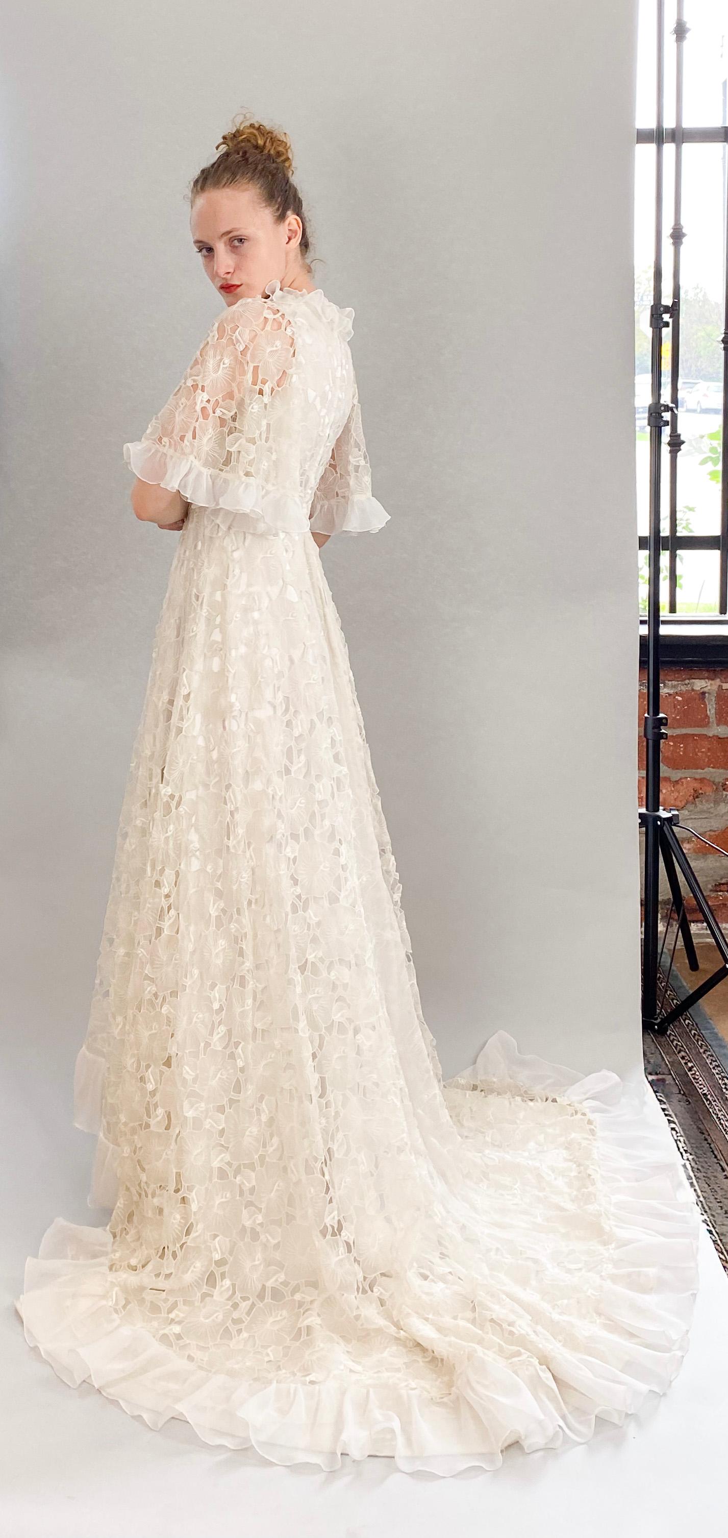 Vintage White Lace Silk Ruffle High Low Wedding Gown In Good Condition For Sale In Los Angeles, CA