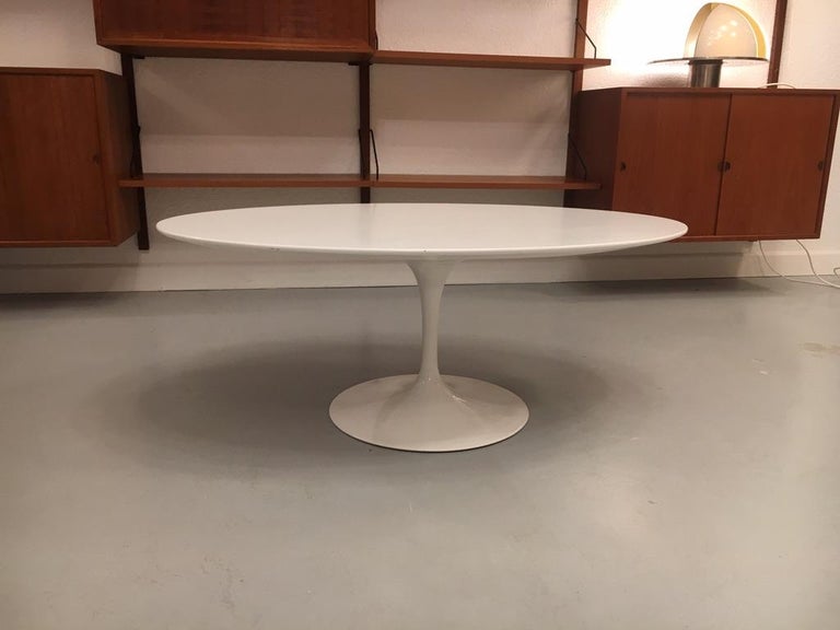 Vintage White Laminate Tulip Oval Coffee Table by Eero ...