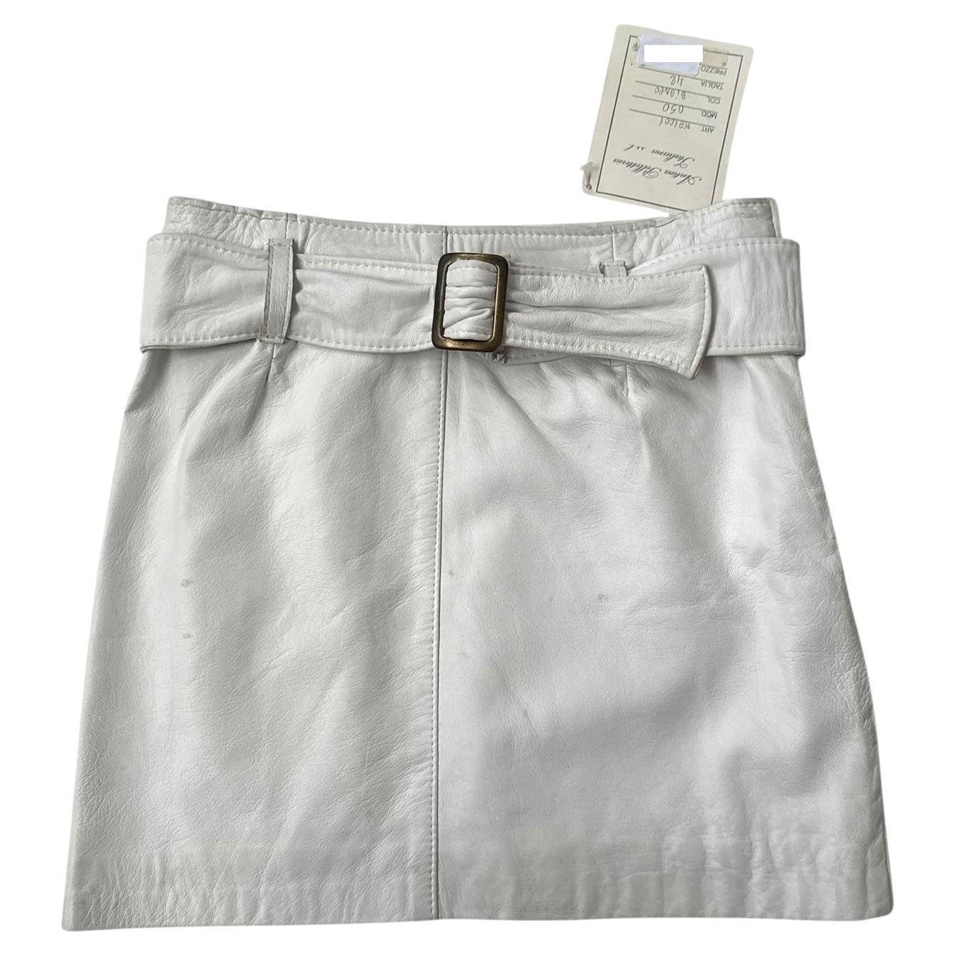 Vintage White Leather Mini Skirt by Antica Pelletteria Italiana For Sale
