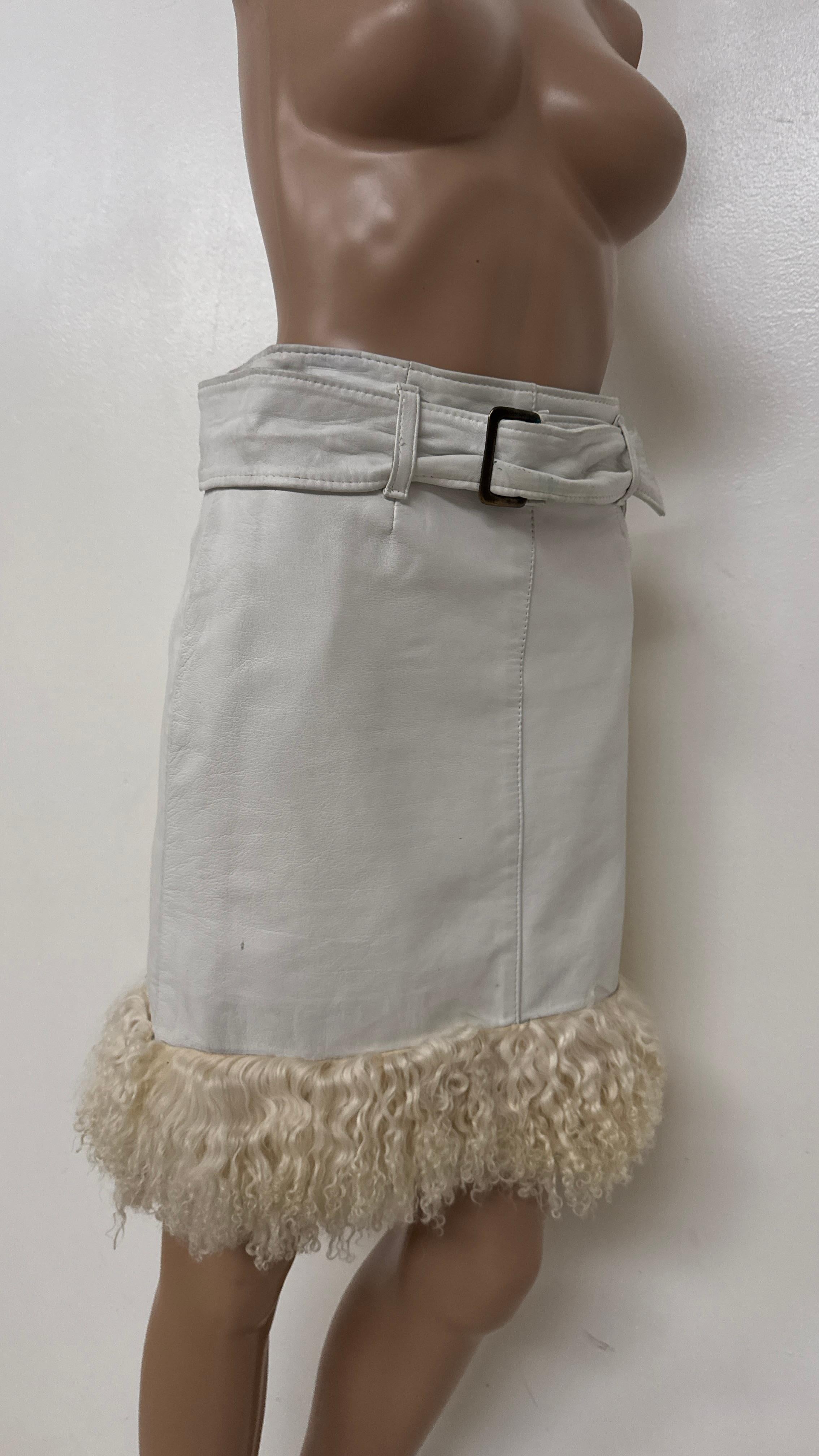Gray Vintage White Leather Mini Skirt with Shearling Hem - We pay for import duty! For Sale