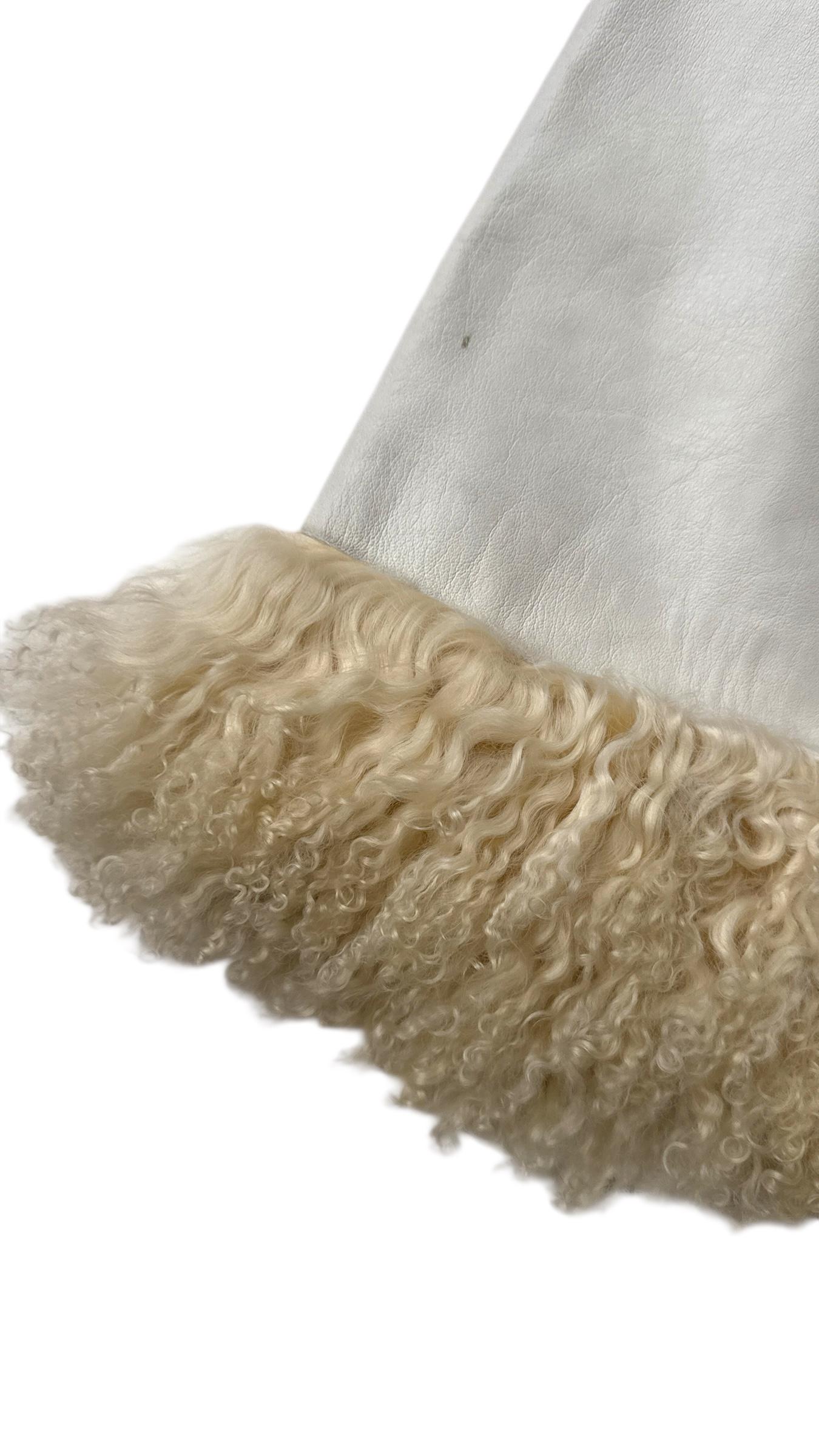Vintage White Leather Mini Skirt with Shearling Hem - We pay for import duty! For Sale 4