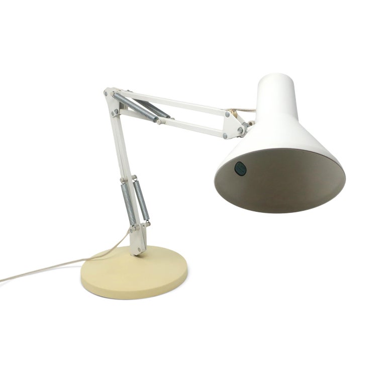 Vintage White Luxo Articulating Desk Lamp For Sale at 1stDibs luxo