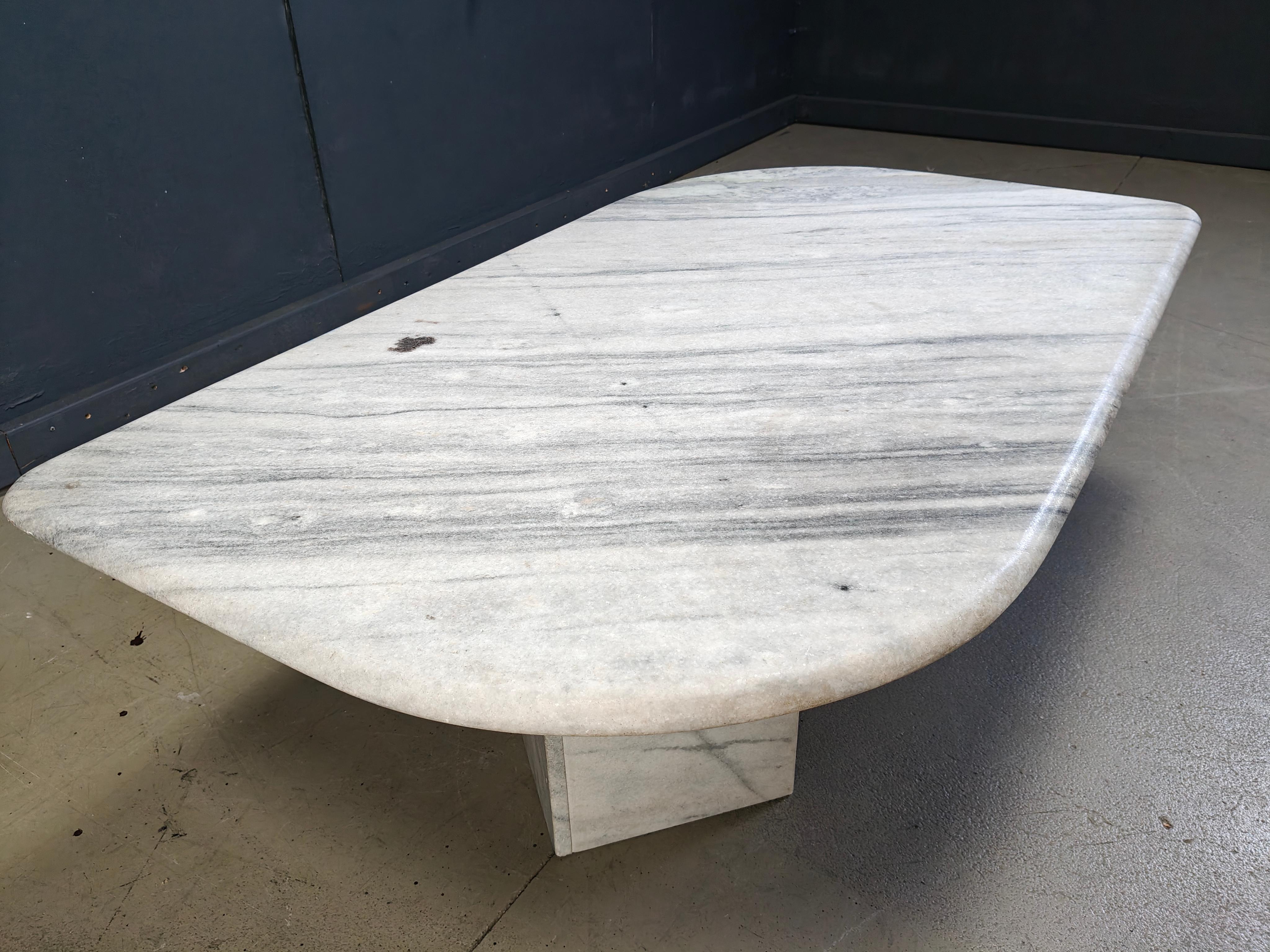 Mesa de centro vintage de mármol blanco, años 70 en Bueno estado para la venta en Leuven, Vlaams Gewest