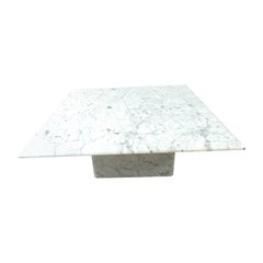 Vintage white marble coffee table, 1970s Vintage white marble coffee table, 1970s