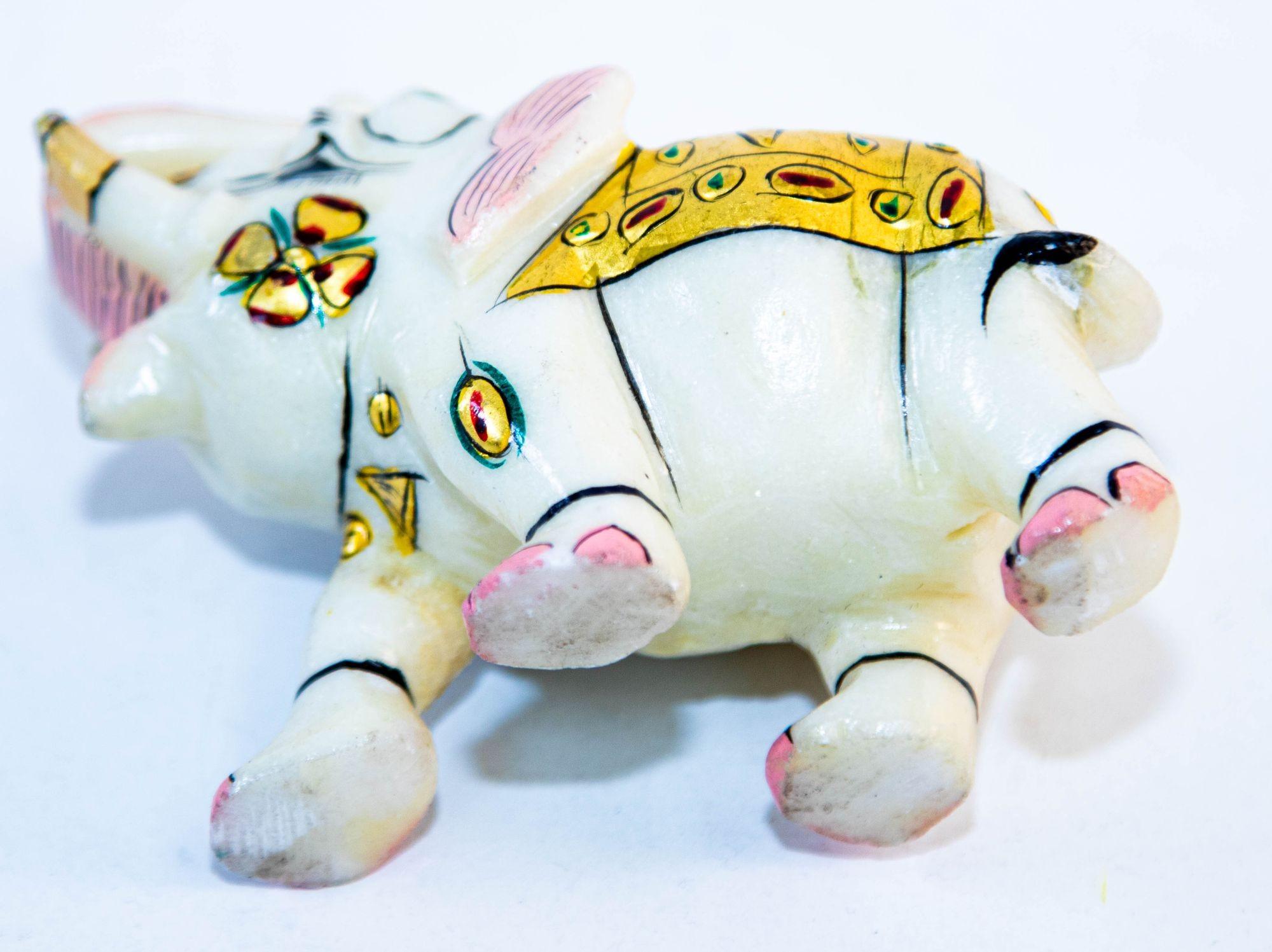 Vintage White Marble Mughal Jeweled Elephant Sculpture Paper Weight For Sale 1