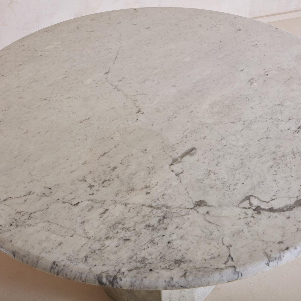 Vintage White Marble Round Dining Table With Faceted Pedestal Base 3