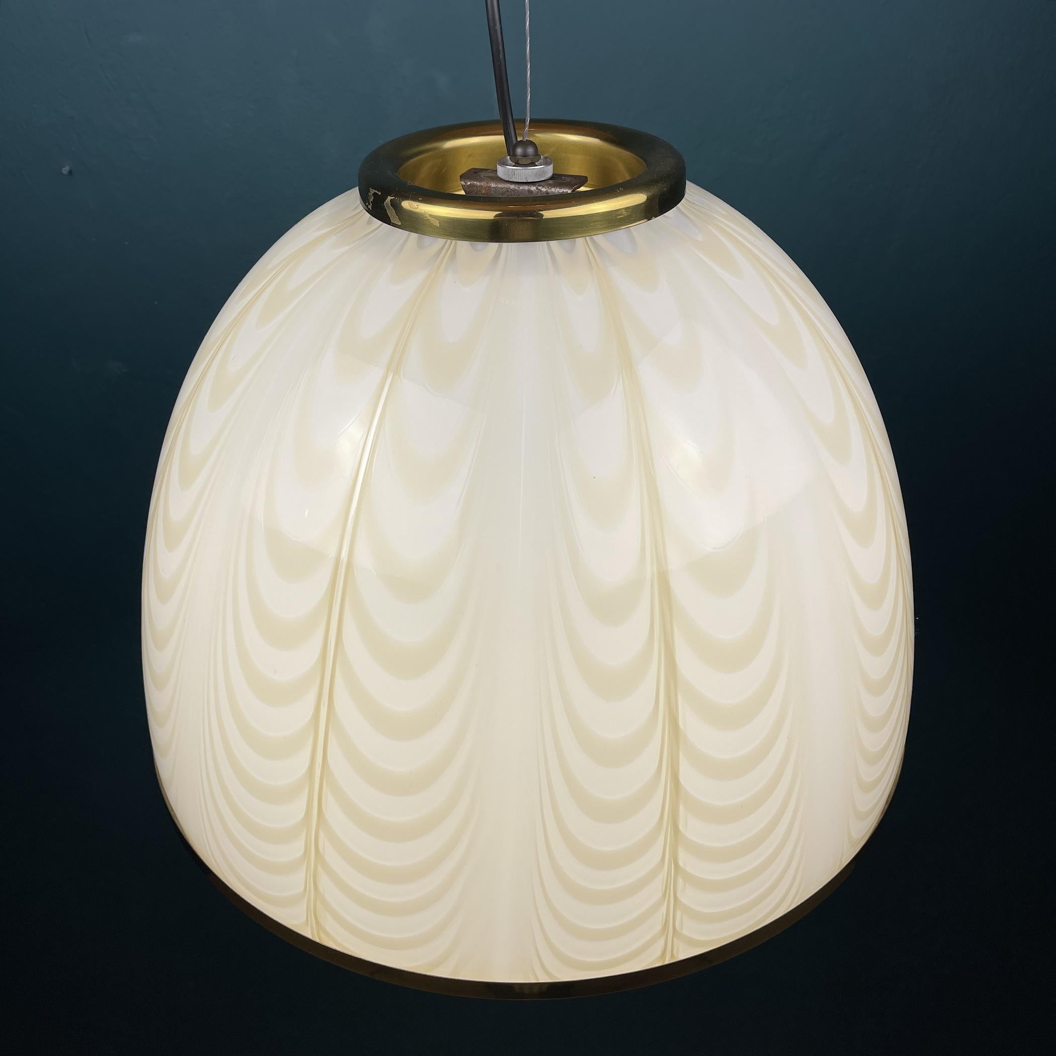 Vintage White Murano Glass Pendant Lamp by F.Fabbian Italy 70s For Sale 5