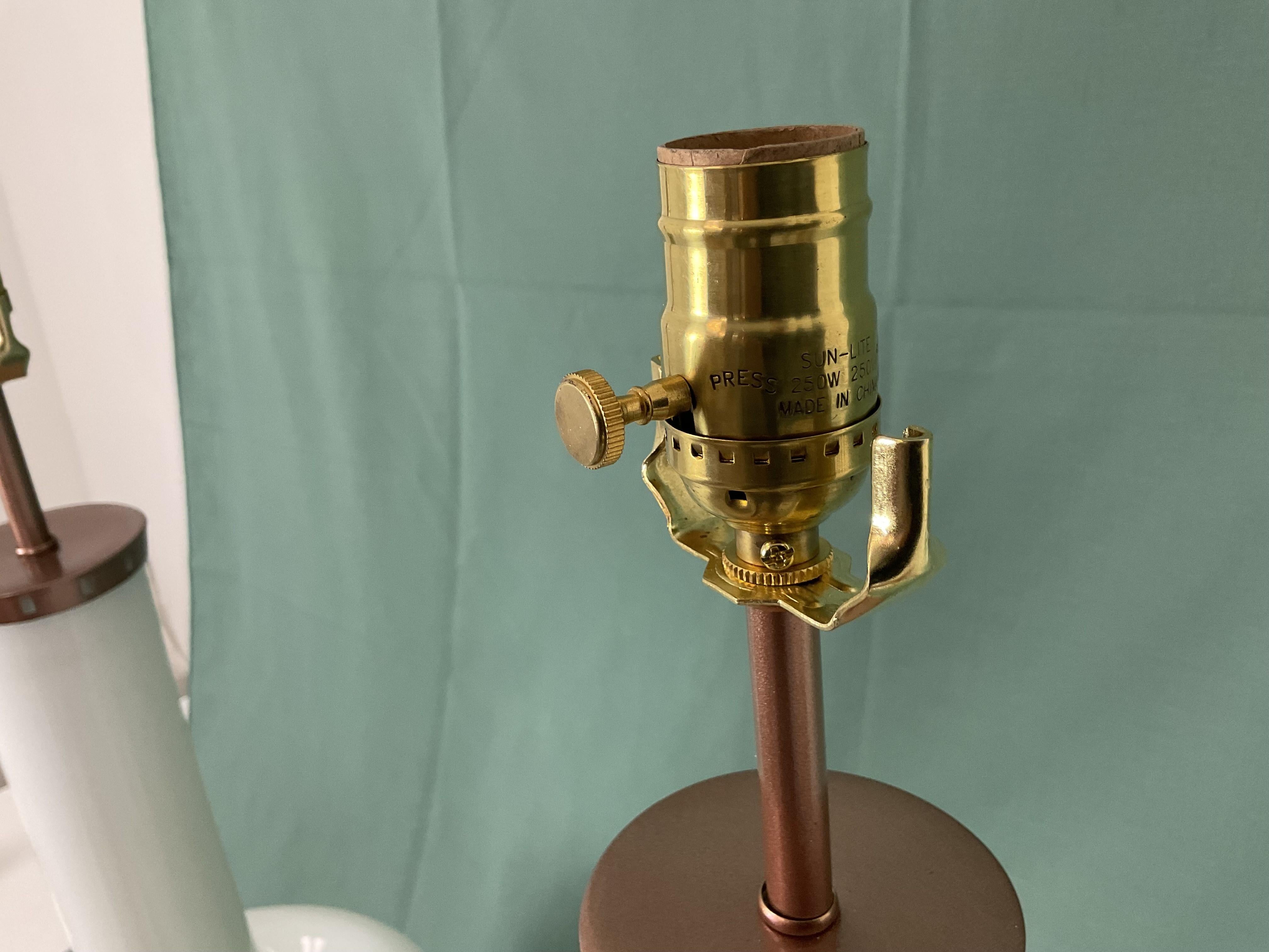 Vintage White Murano Glass Table Lamps For Sale 2