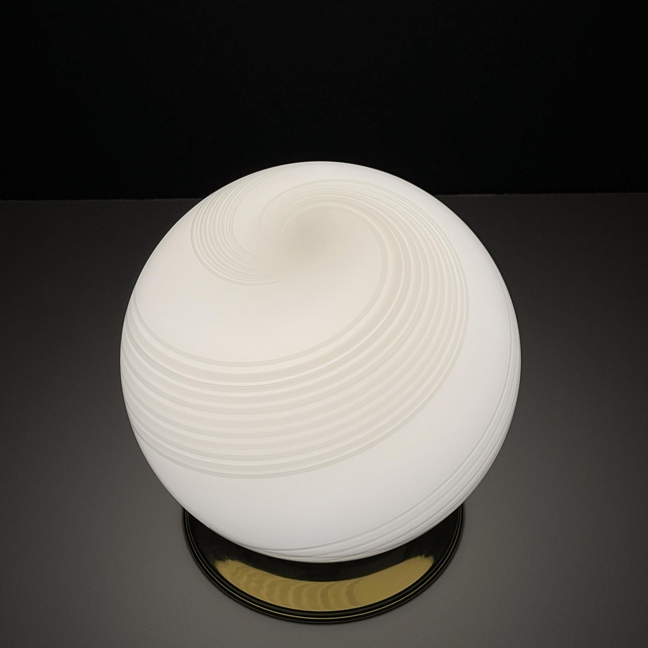 20th Century Vintage white murano table lamp Italy 1970s For Sale